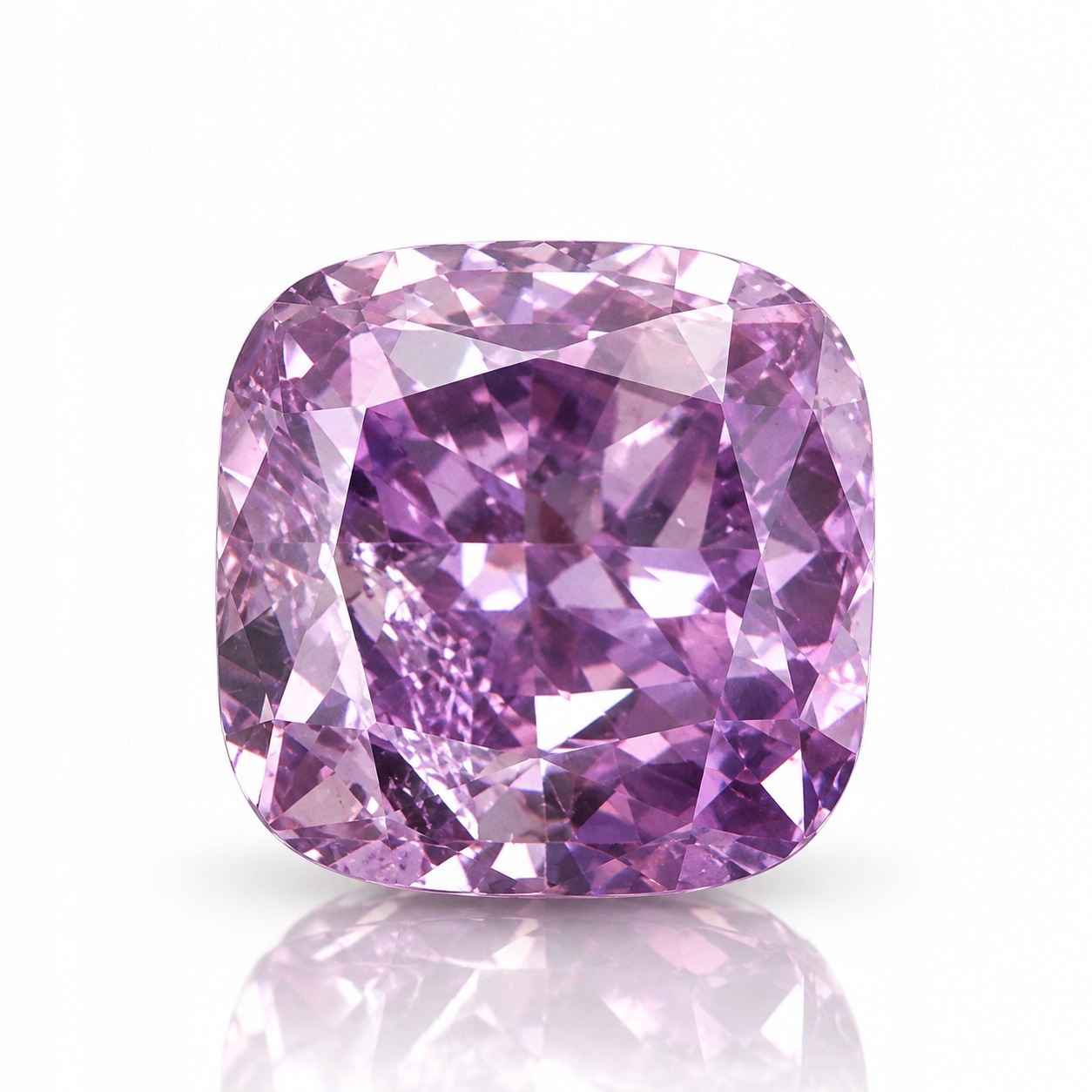 Přírodní diamant 0.03 ct Růžový Cushion I1 certifikát Wbd
