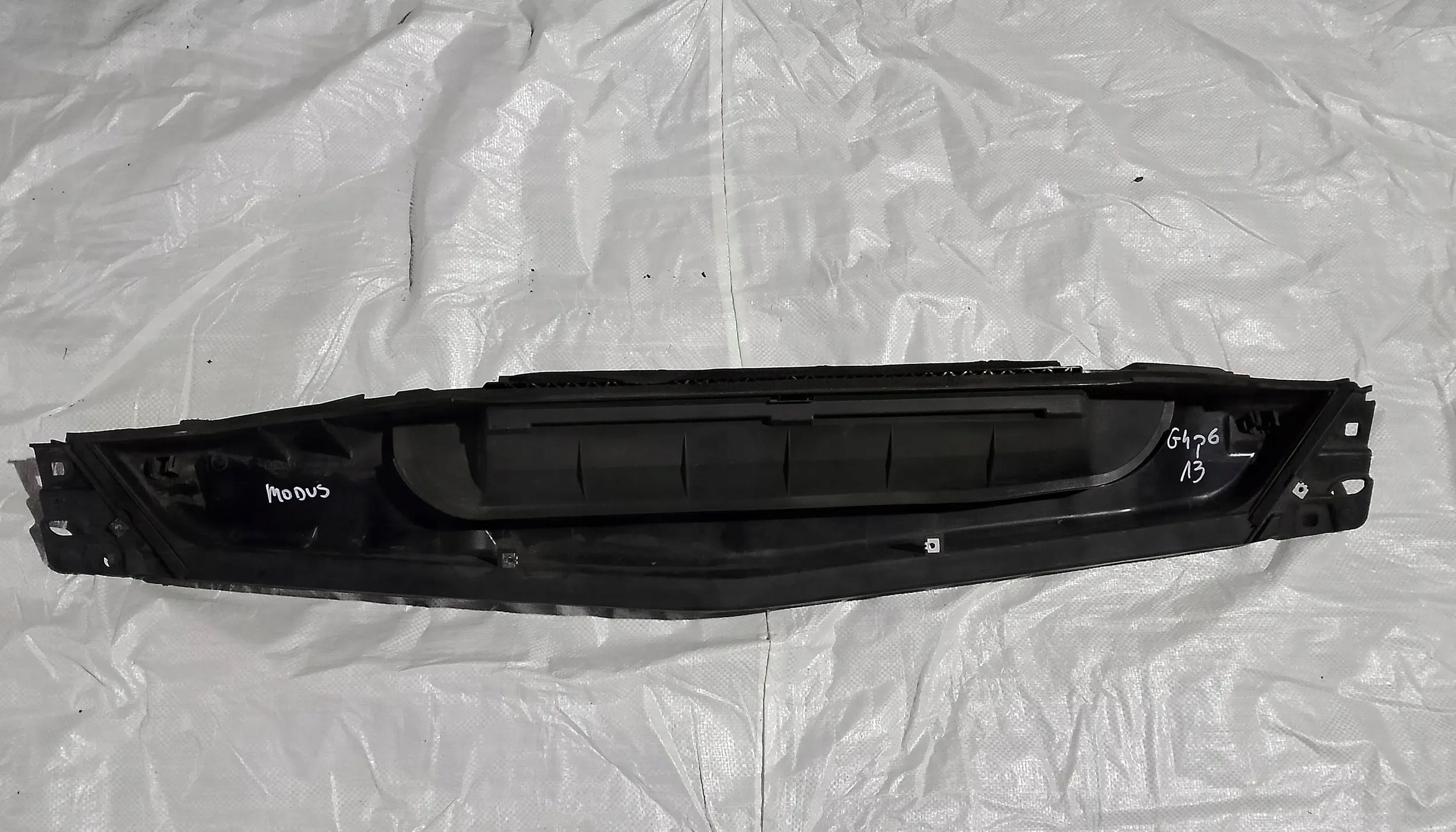 Renault Modus 2010 various 8200214096