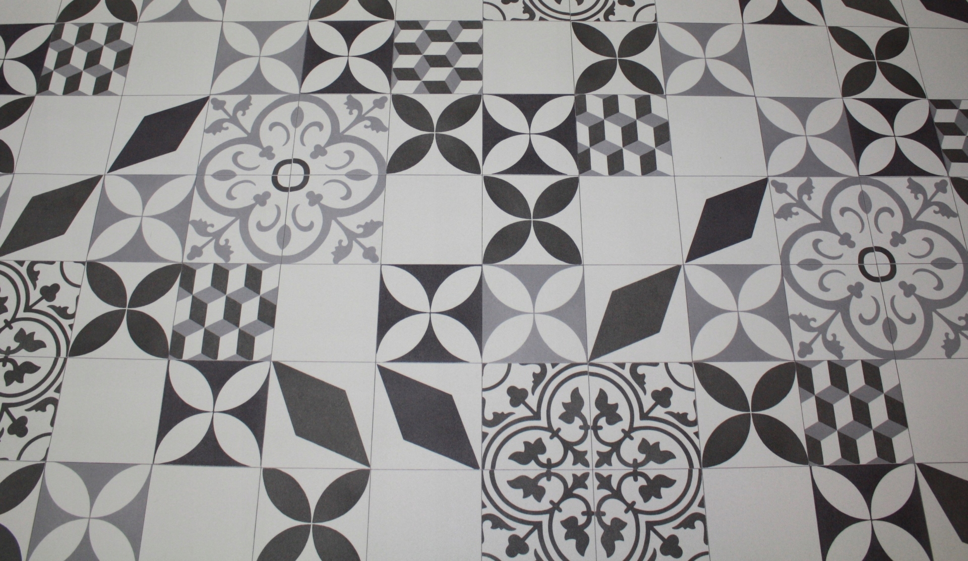 WYKŁADZINA PCV LINOLEUM PATCHWORK FELIZ 2M