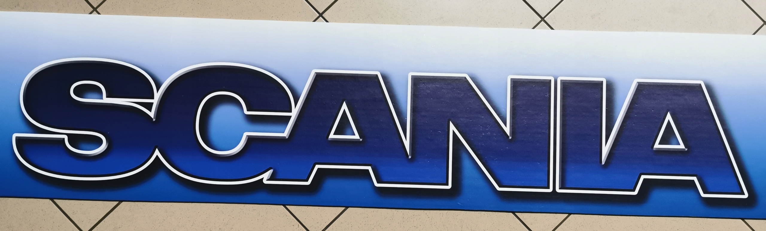 Chlapacz fartuch naczepy przyczepy SCANIA bialy Installation side Rear