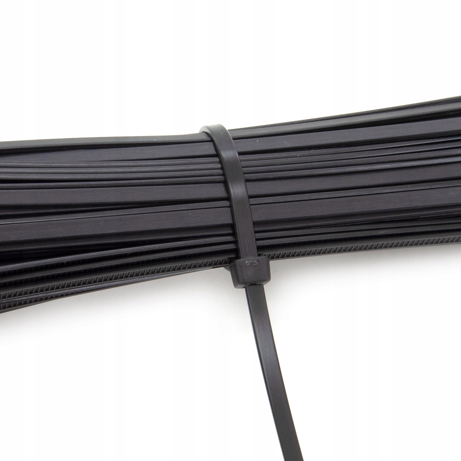 DŁUGIE OPASKI ZACISKOWE TRYTYTKA TRYTKA 3,5X200mm Marka inna