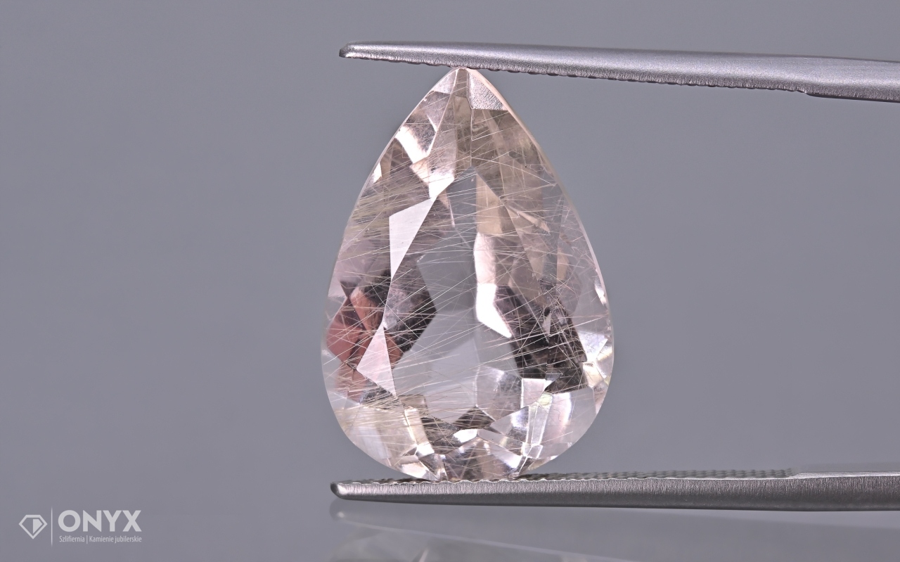 Křemen s rutilem fazetovaná slza 13x12,5 mm