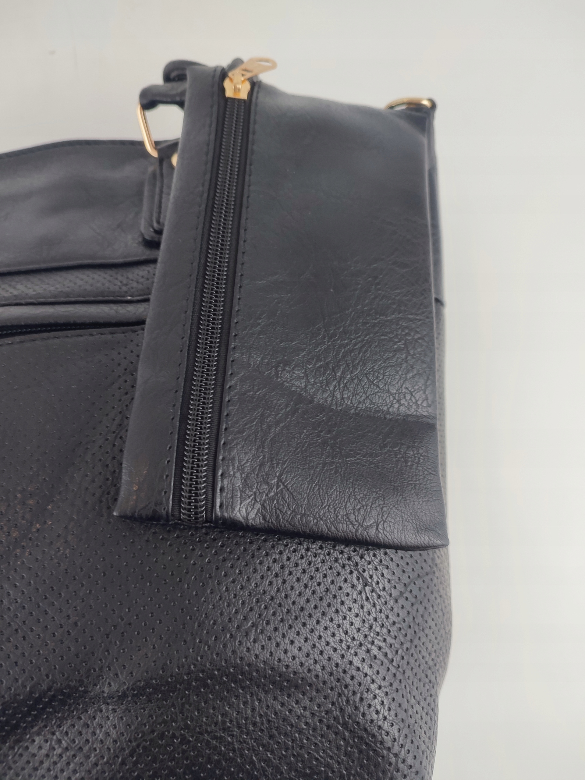 TOREBKA DAMSKA NA RAMIĘ , DO RĘKI - A4 Płeć kobieta