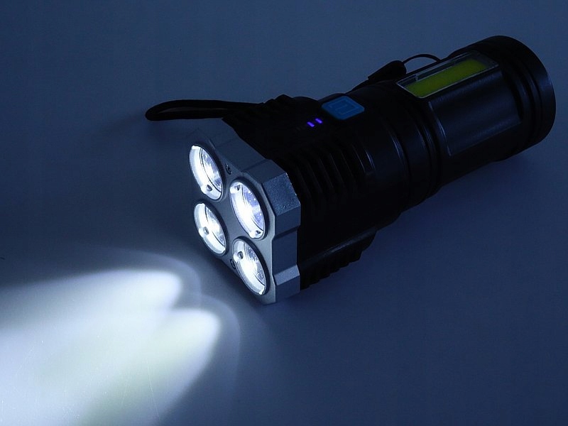 

Latarka Led z ładowarką Usb 6258