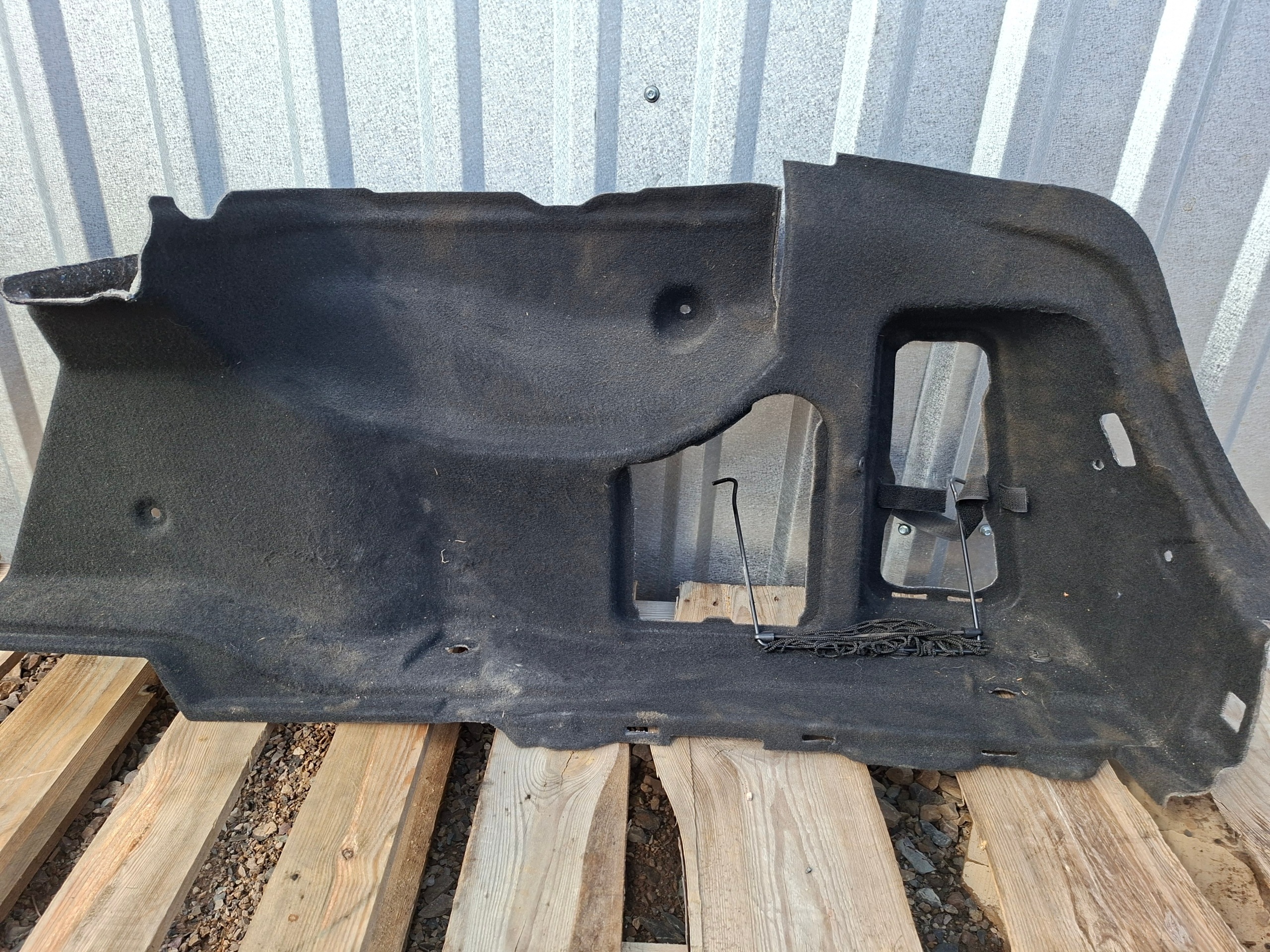 MERCEDES E W212 boot upholstery sedan left a2126901441