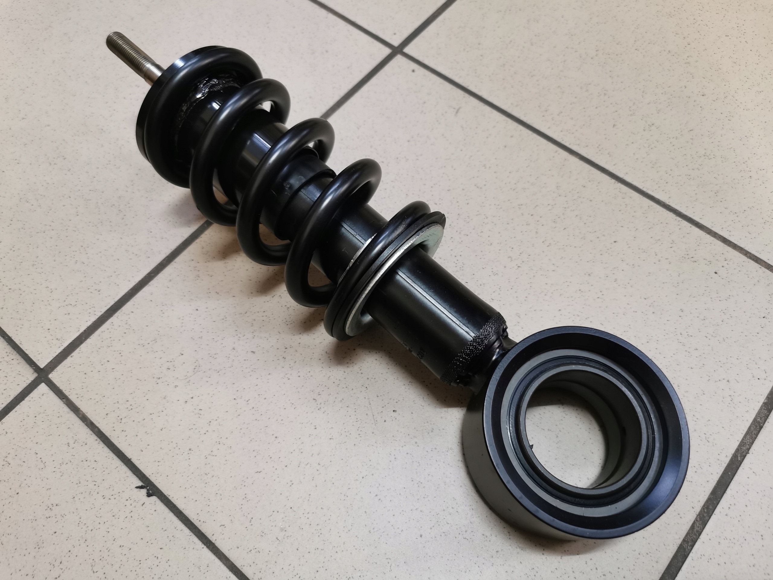 MONROE AMORTYZATOR KABINY RVI RENAULT CB0068 Producent części Monroe