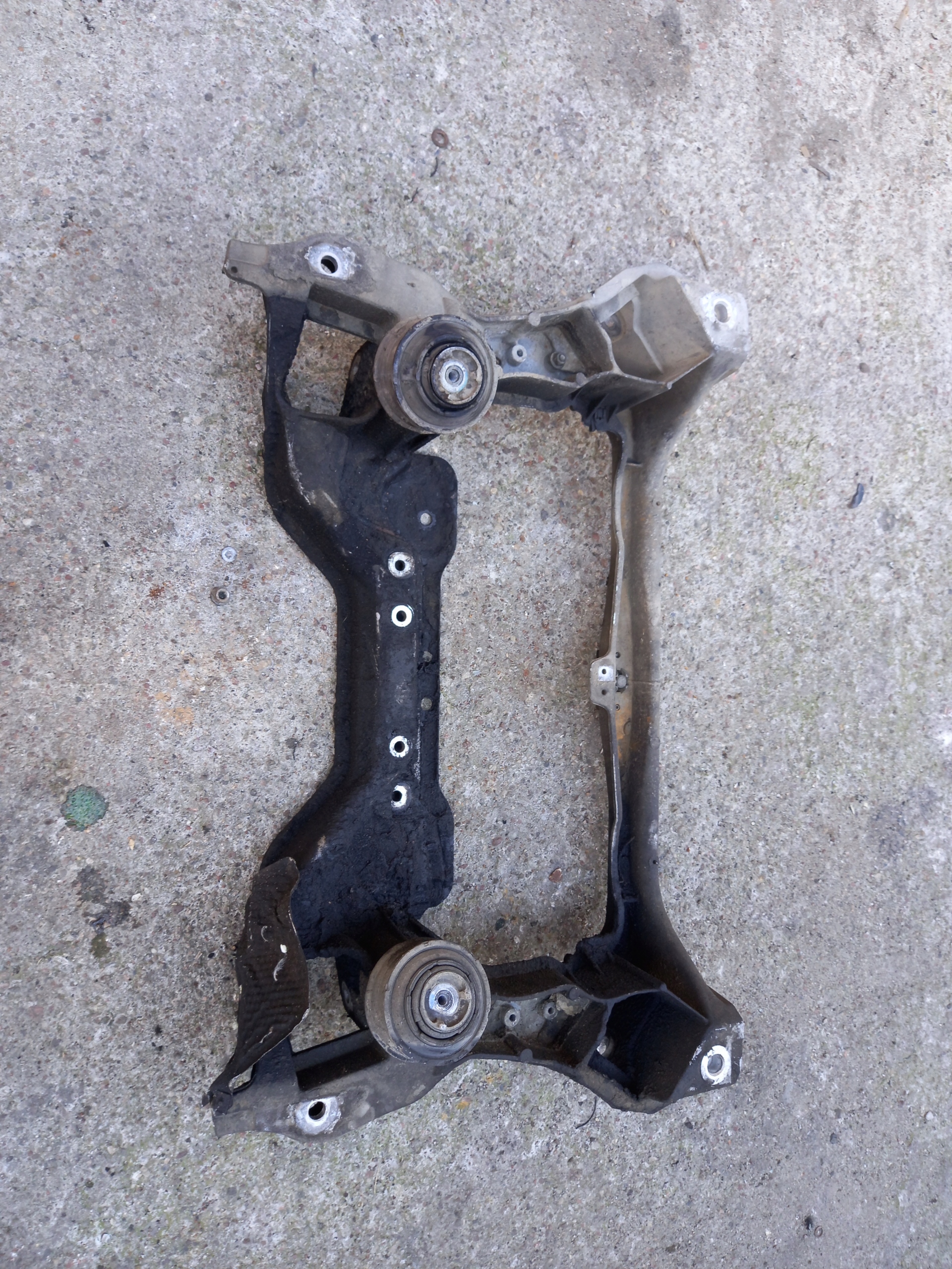 Санчата двигуна MERCEDES W203 2.0 CDI 00R