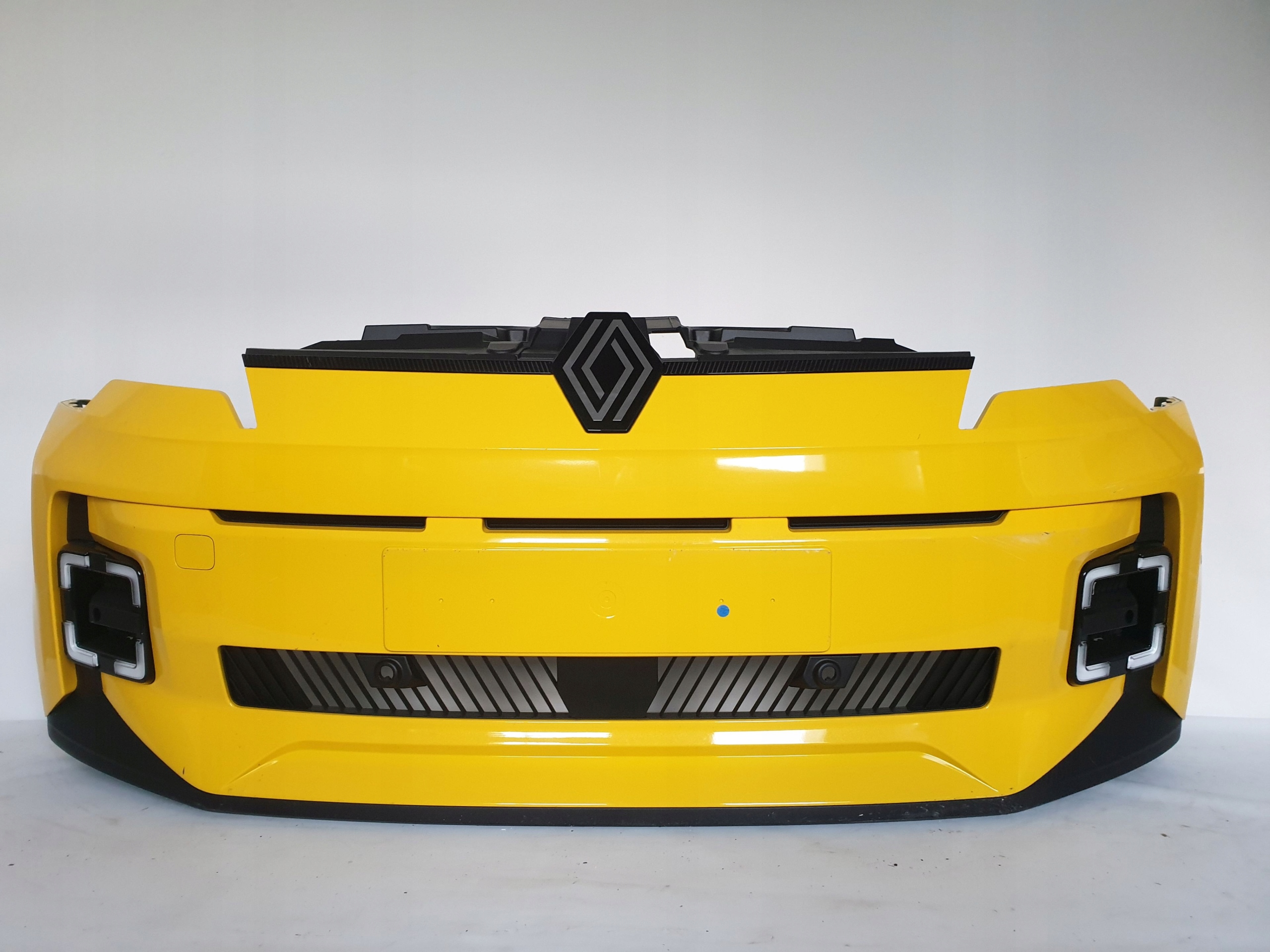 RENAULT 5 V E-TECH 24- nárazník předek přední PDC RADAR LED kryt
