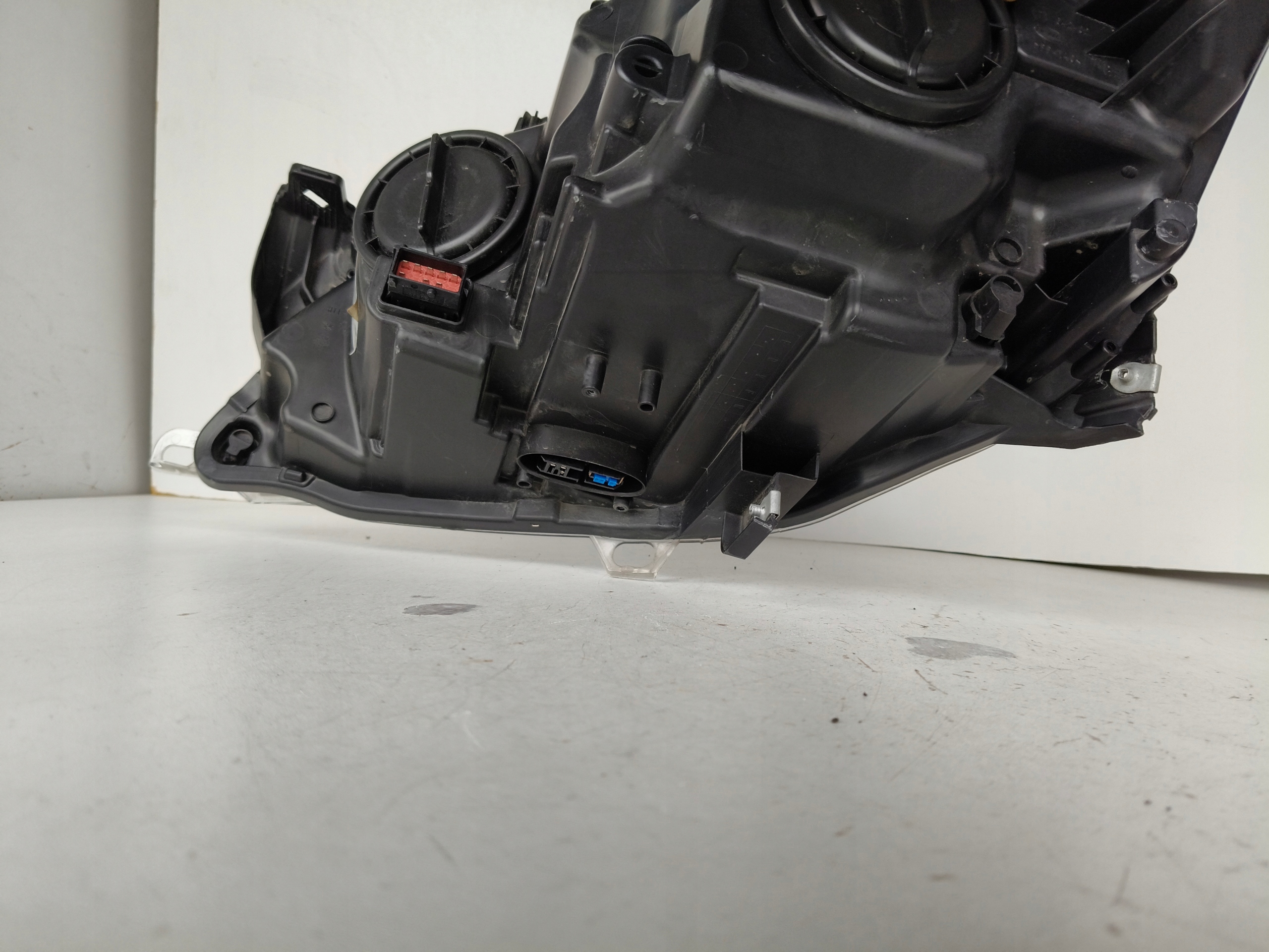 light right REFLEKTOR OPEL ASTRA IV J 09- XENON LED positioning