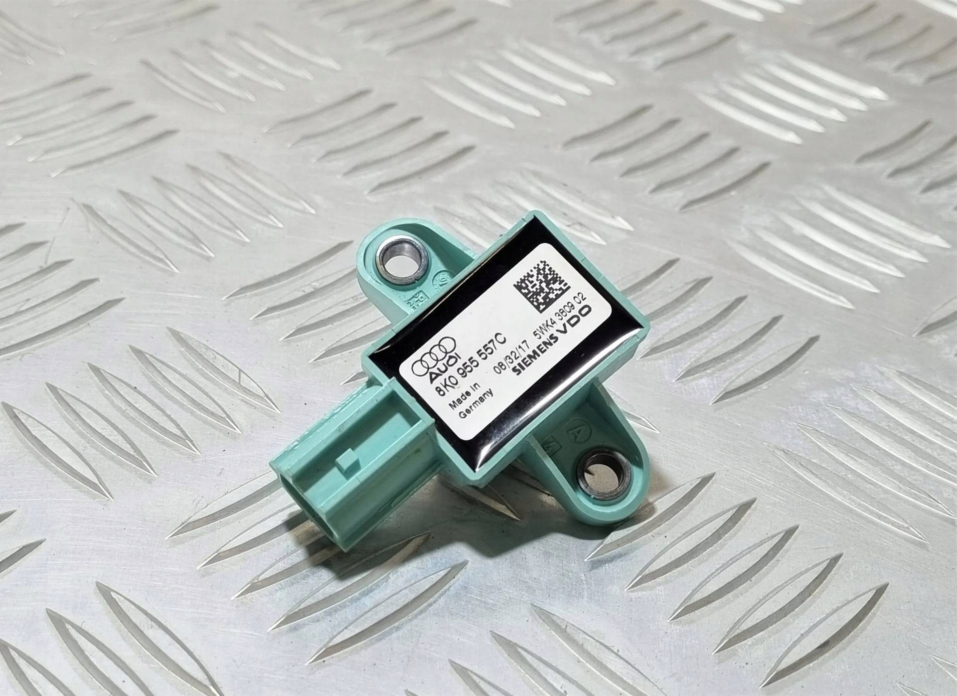 impact sensor Audi A5 8T 2008 8K0955557C