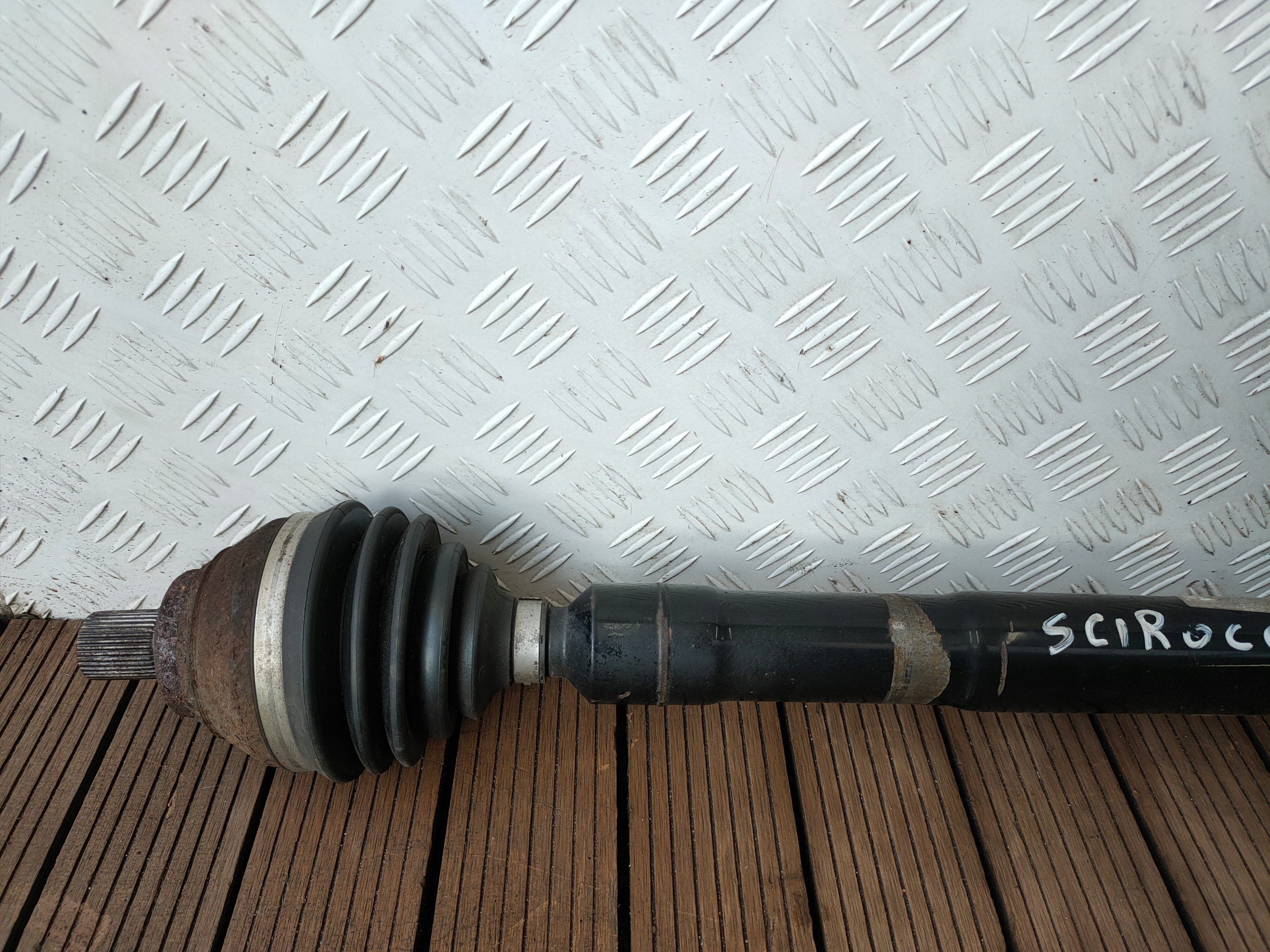 VW SCIROCCO III 08-17 2.0 TSI semi-axis front right front 1K0407272TJ OE