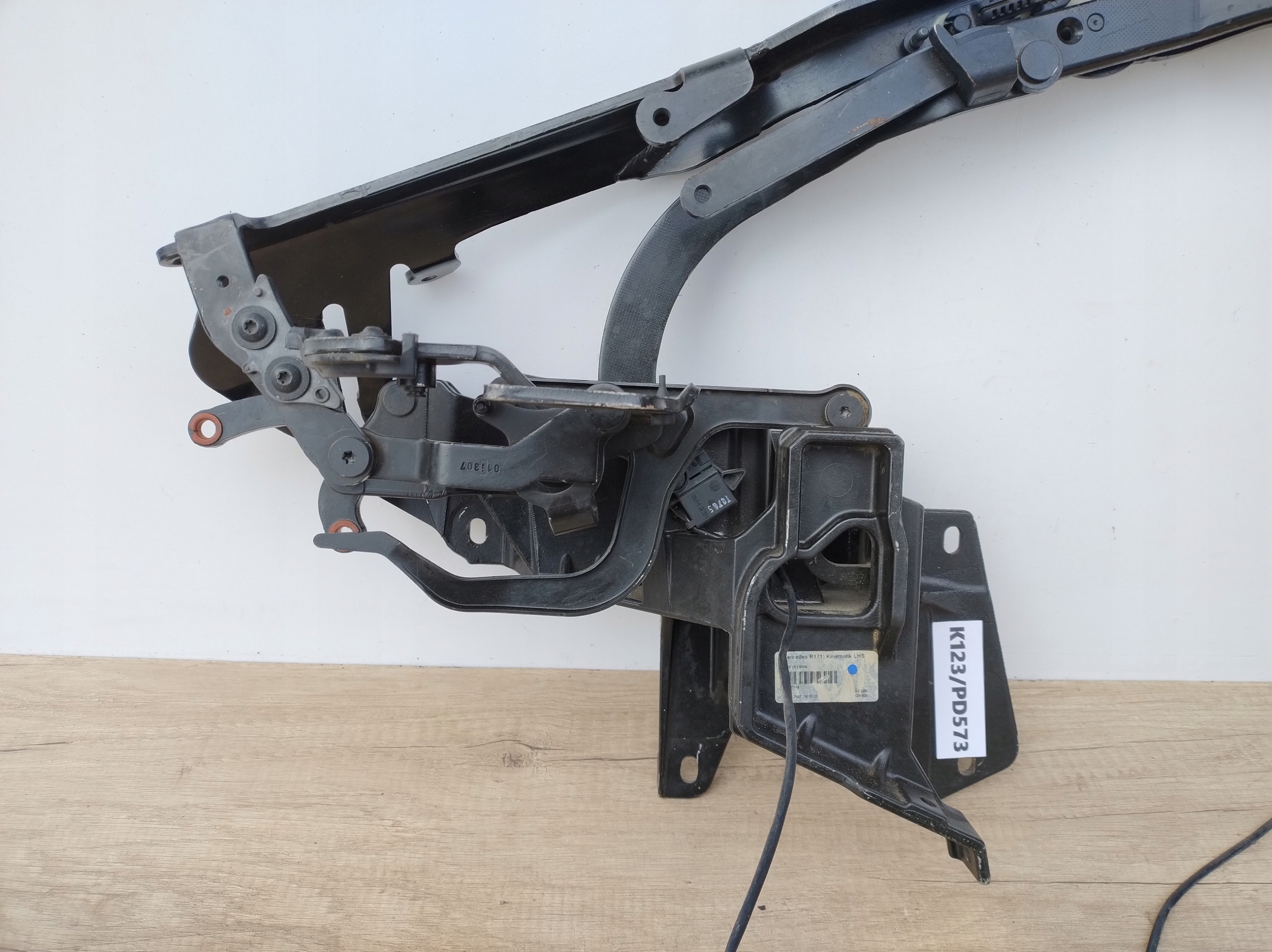 left hinge roofs lift MERCEDES SLK W171