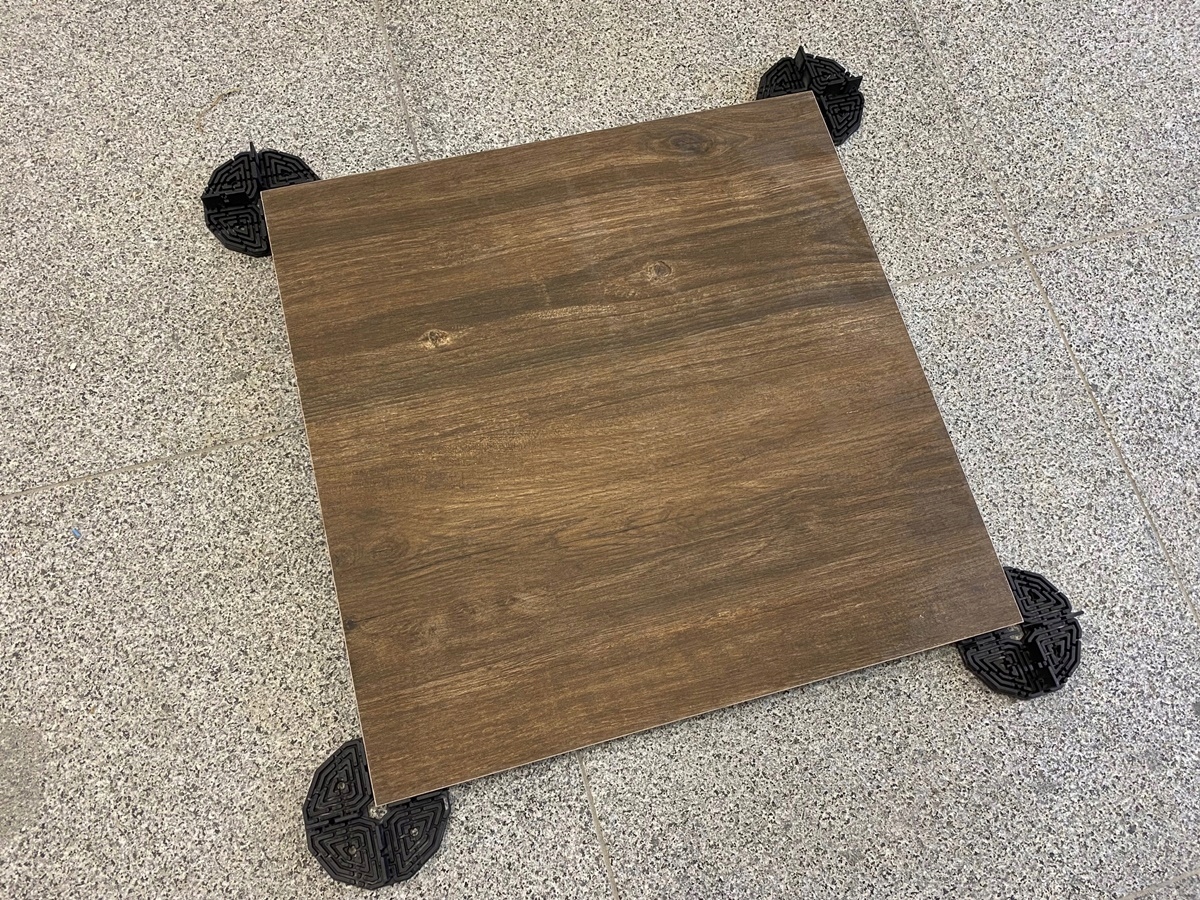 płyta tarasowa 60x60 gruba 2 cm drewno brąz Rustik Typ gres