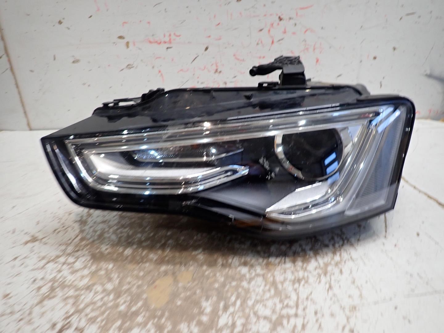 light front front left AUDI A5 LIFT 2012- BI-XENON 8T0941005C