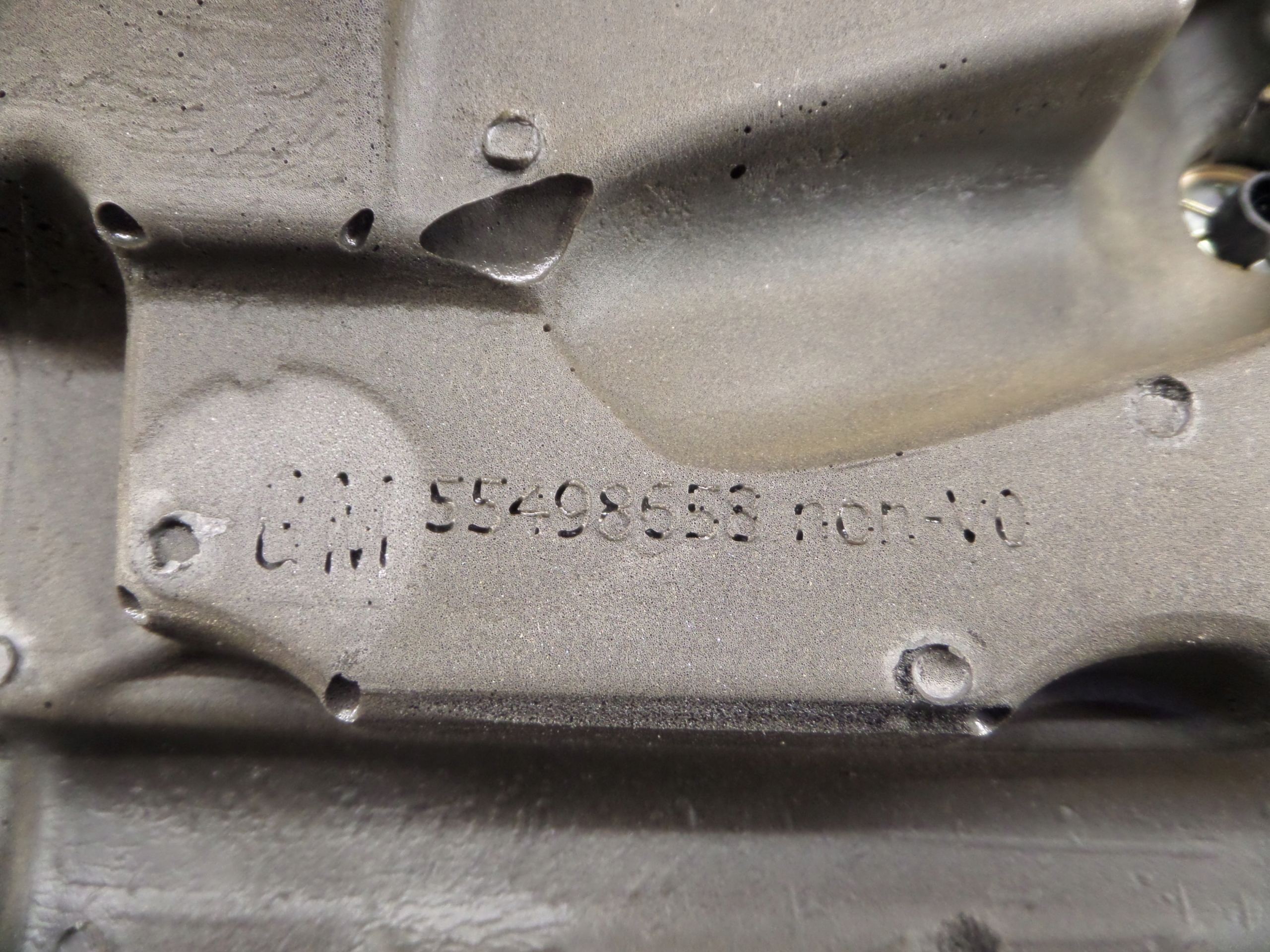 Opel OE 55498658 cover engine housing cover