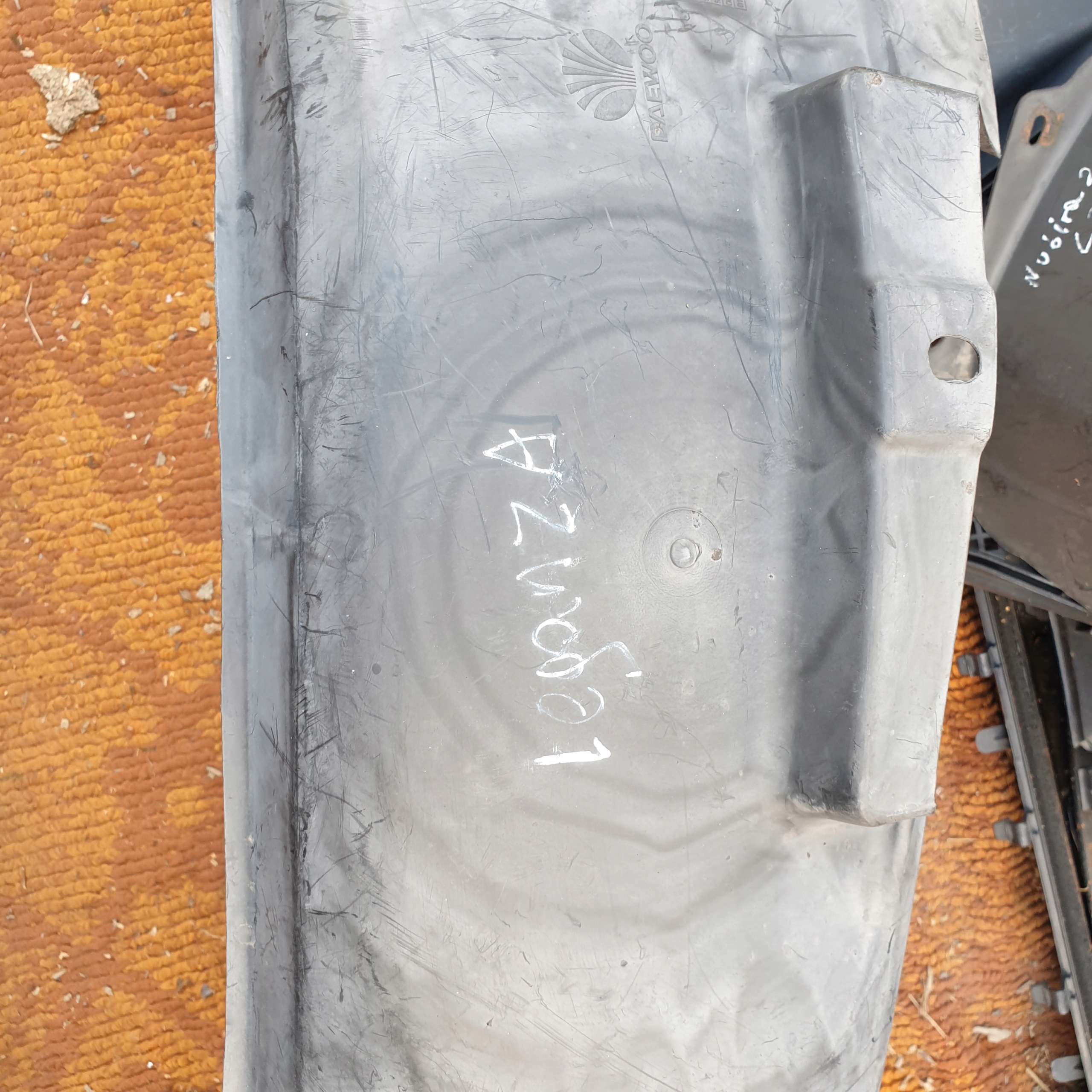 mudguard right front DAEWOO LEGANZA original