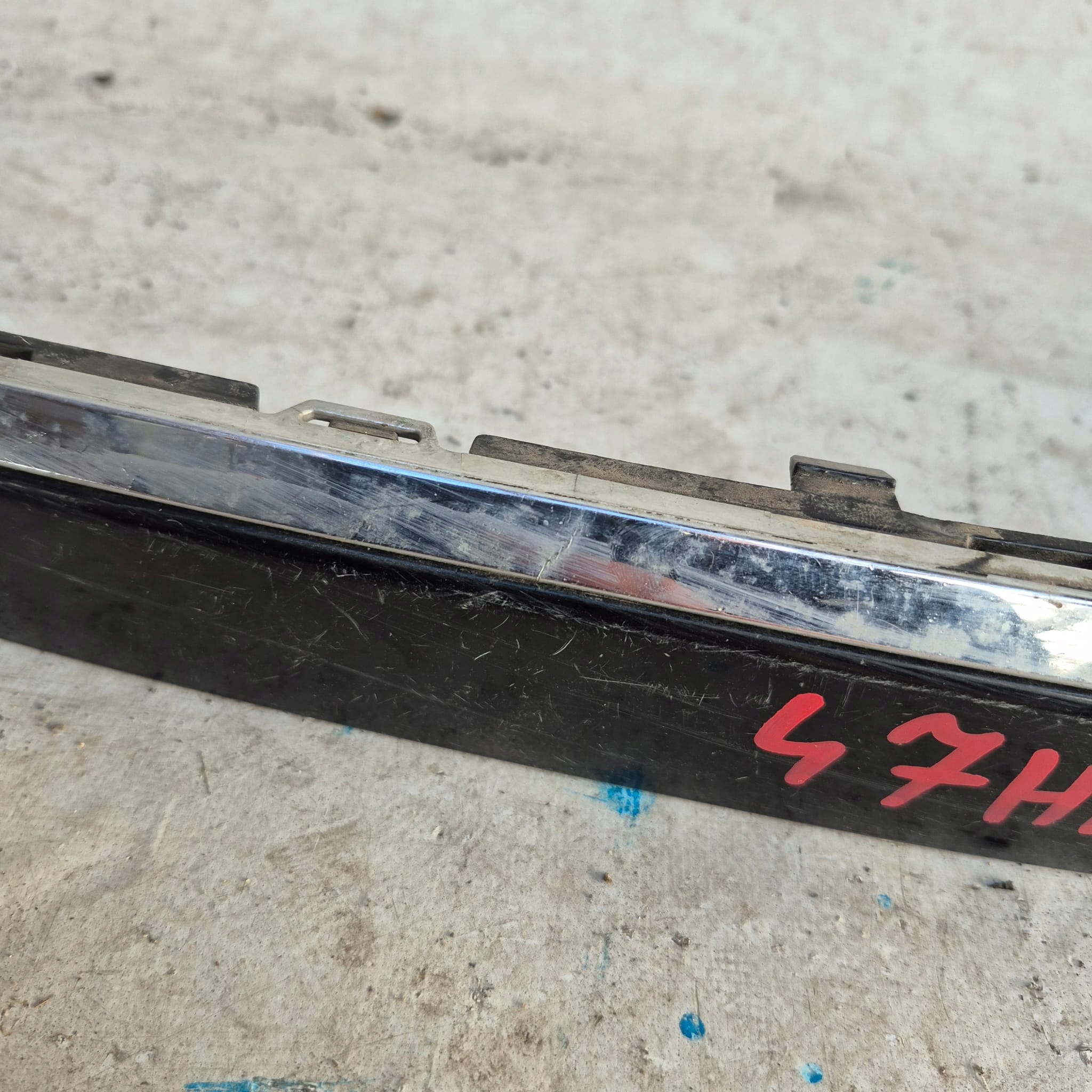 BMW 7 E65 LCI LIFT 05-08 lišta nárazníku levá