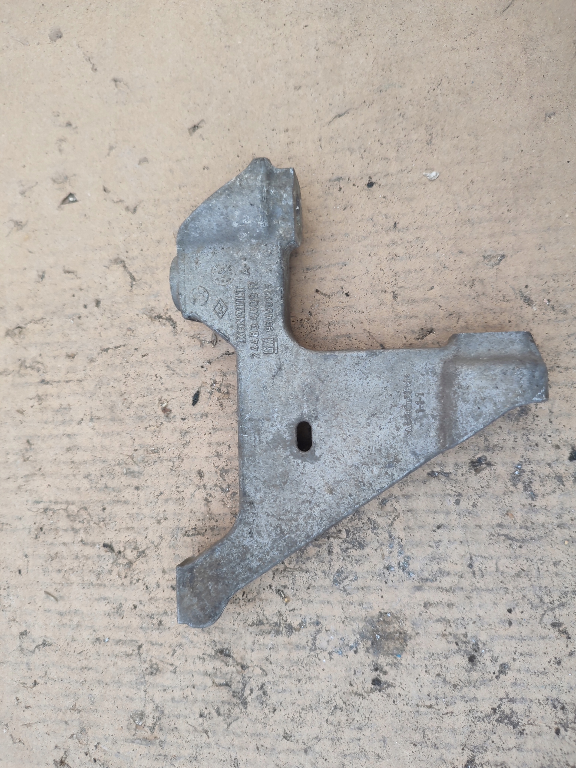 holder engine mount RENAULT VIVARO TRAFIC III 93450725 244834609R