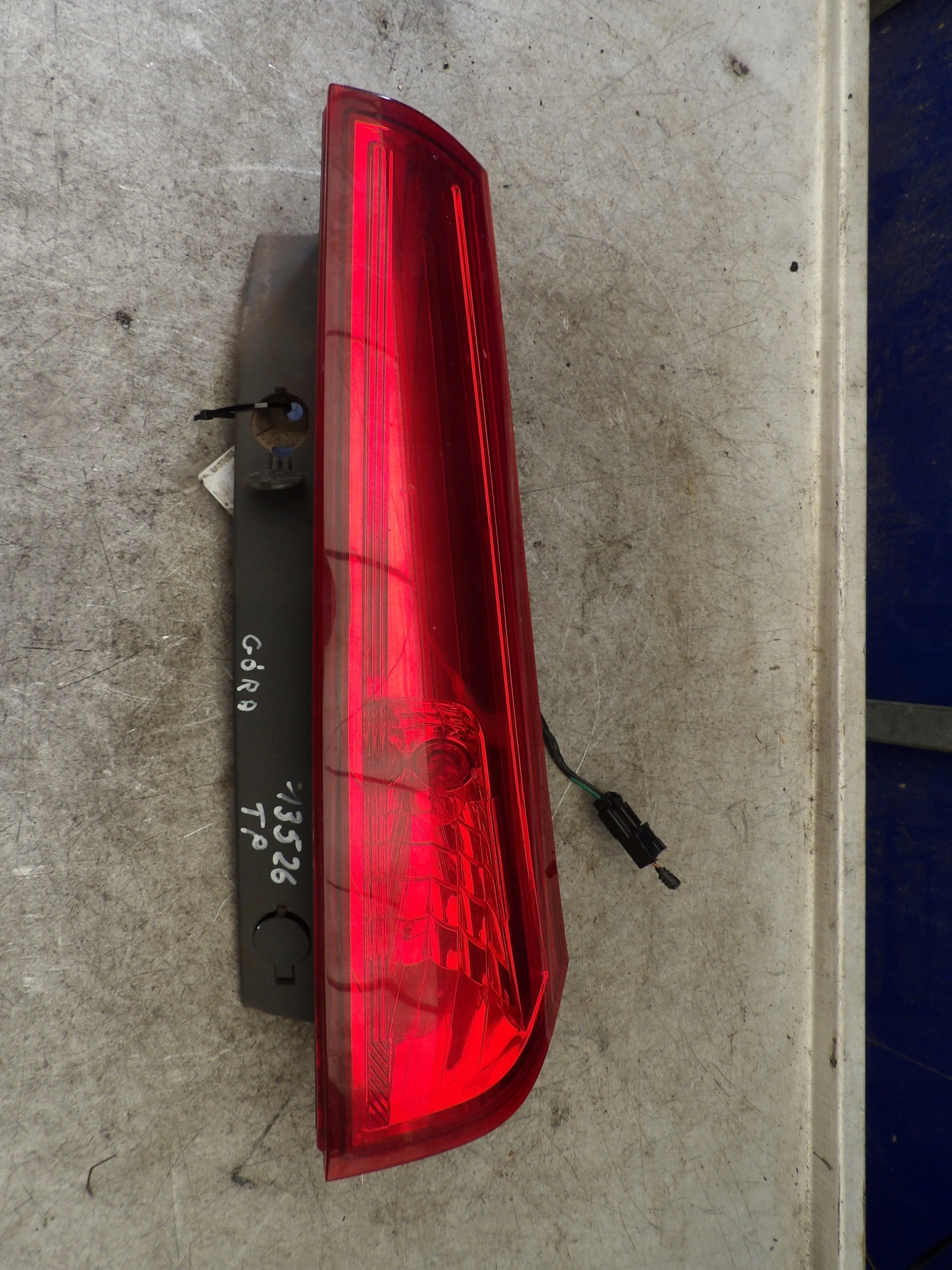 light KIA CEED and 1 KOMBI right rear part right rear 167610
