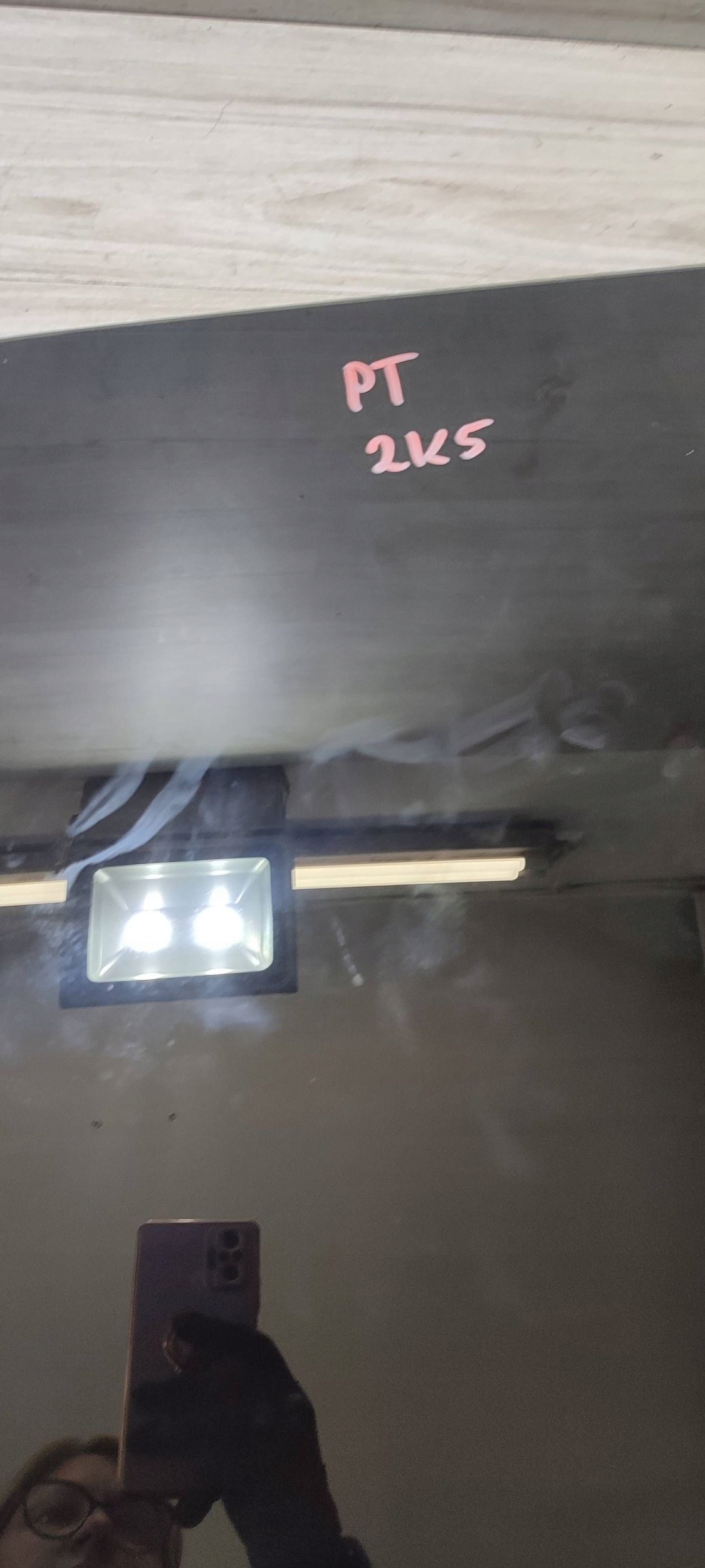 window bodywork rear part side right Volkswagen Caddy 2K5