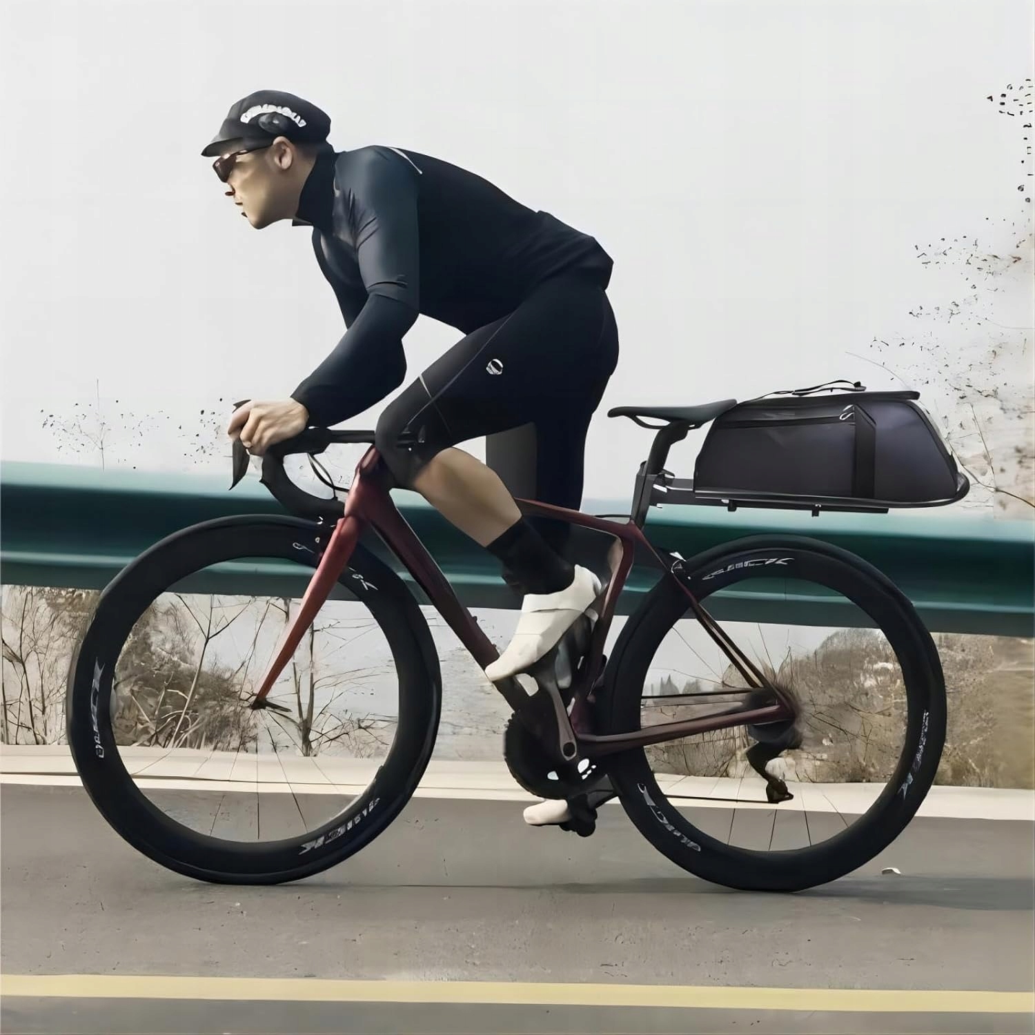 BAGAŻNIK ROWEROWY NA HAMULCE TARCZOWE, BAGAŻNIK DO ROWERÓW UNIWERSALNY Rodzaj tylny