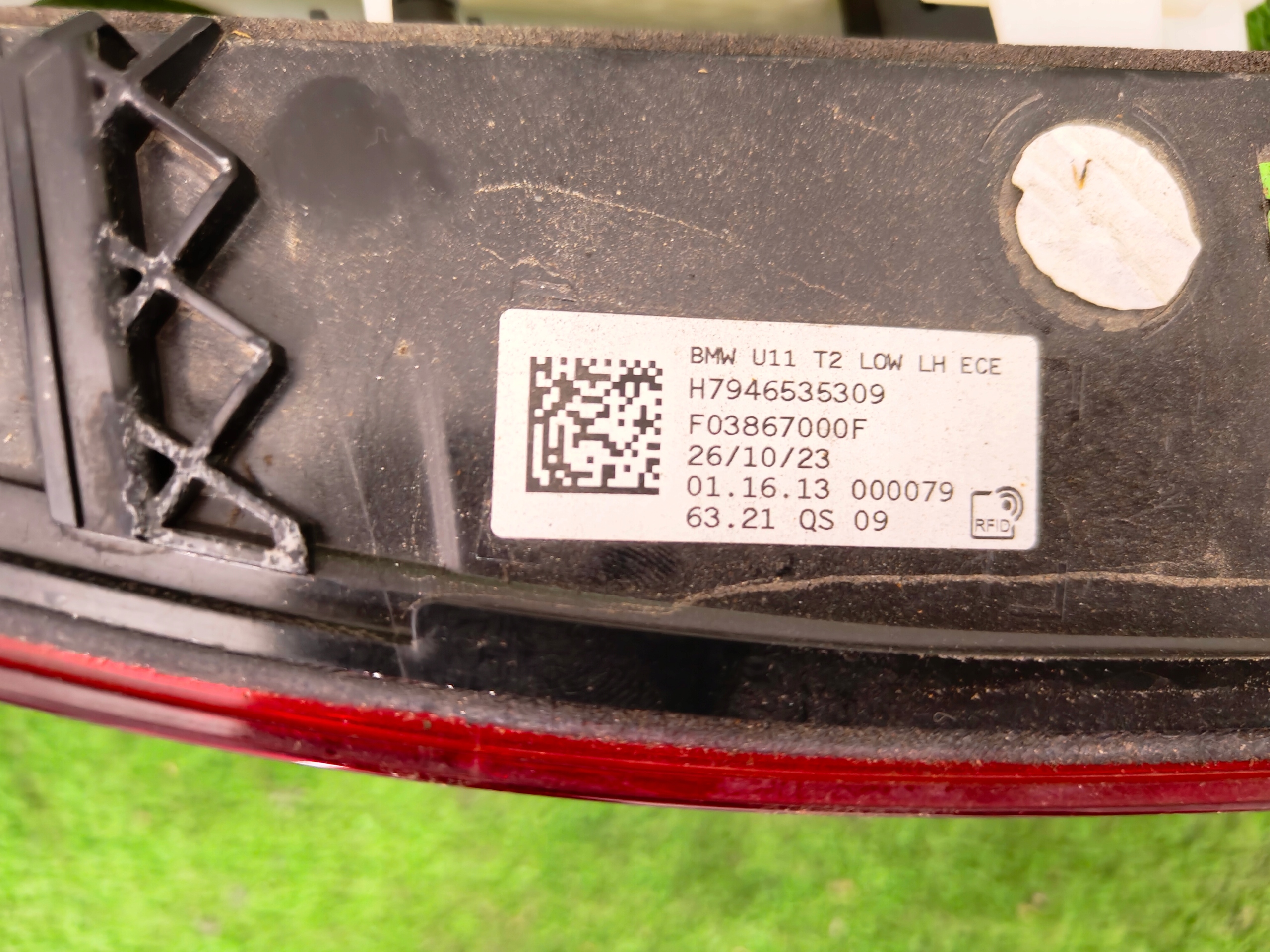 BMW X1 U11 light rear part right left 9465353 9465354