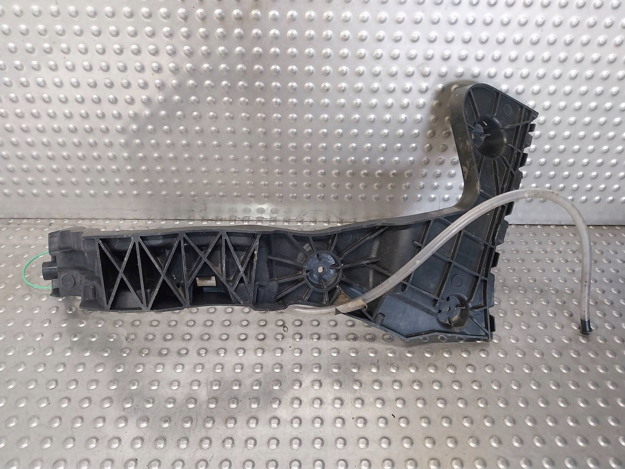 bumper bracket right rear part 83F807454 AUDI Q3 83A SPORTBACK