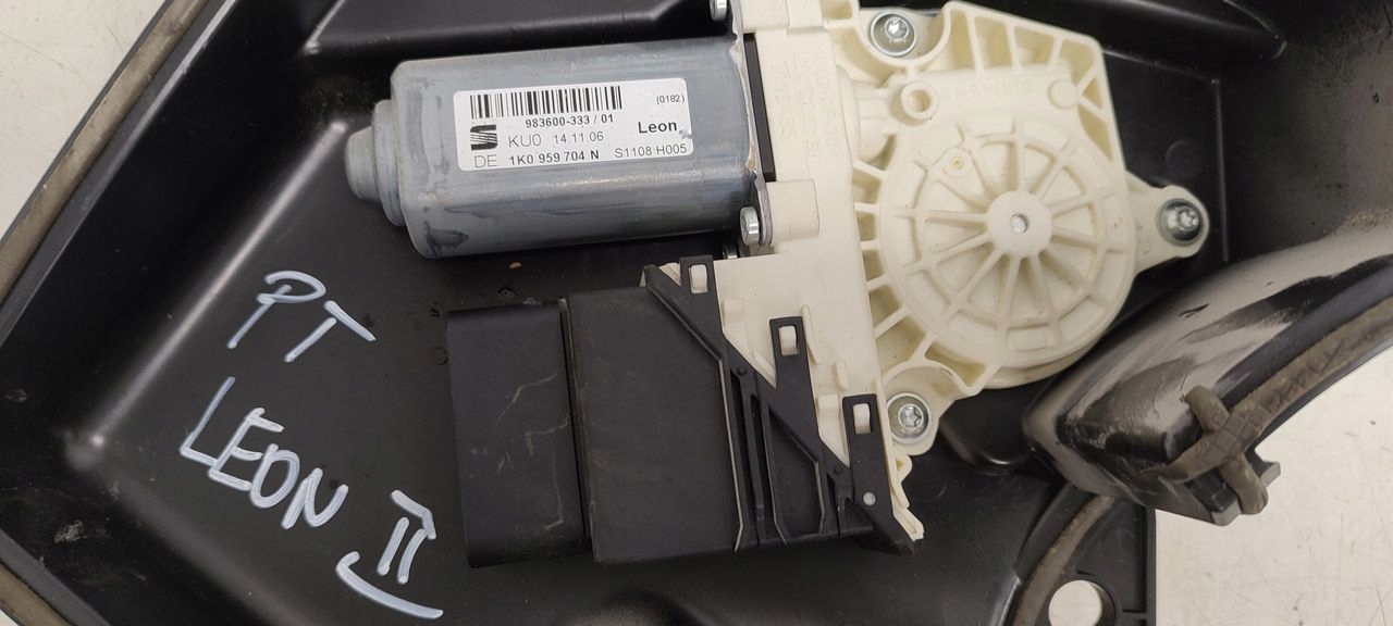 window regulator right rear part Seat Leon II 1,4