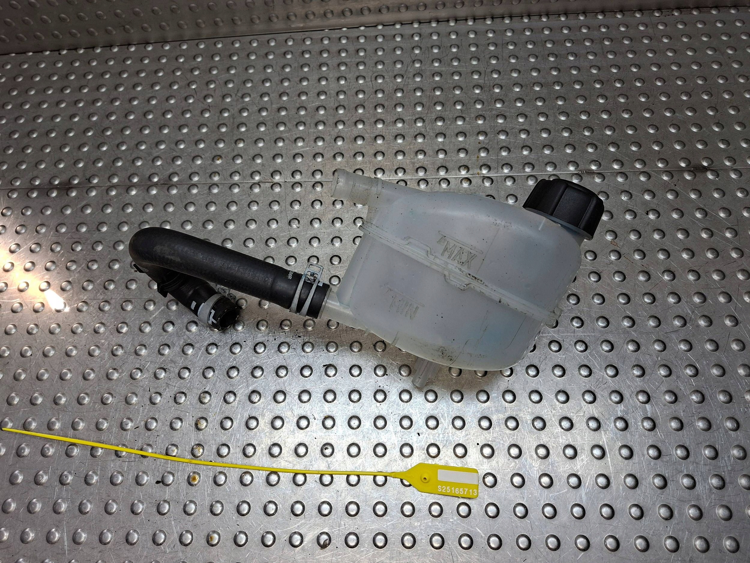 Réservoir eau NISSAN ROGUE 20