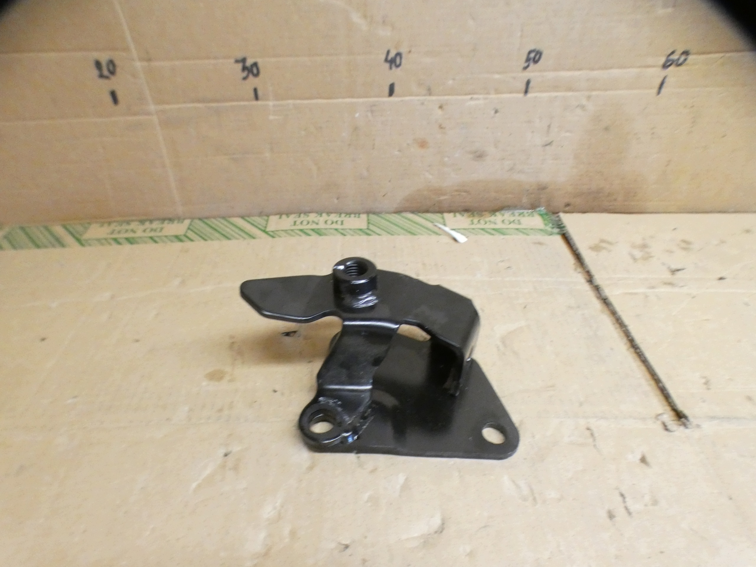 CITROEN DS7 engine mount 9834284080