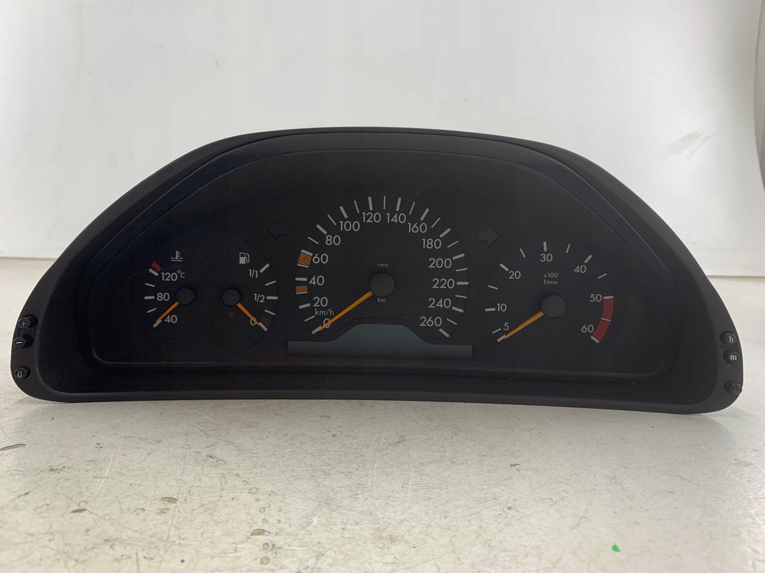 MERCEDES W210 3.0 TD dials dials 2105403348
