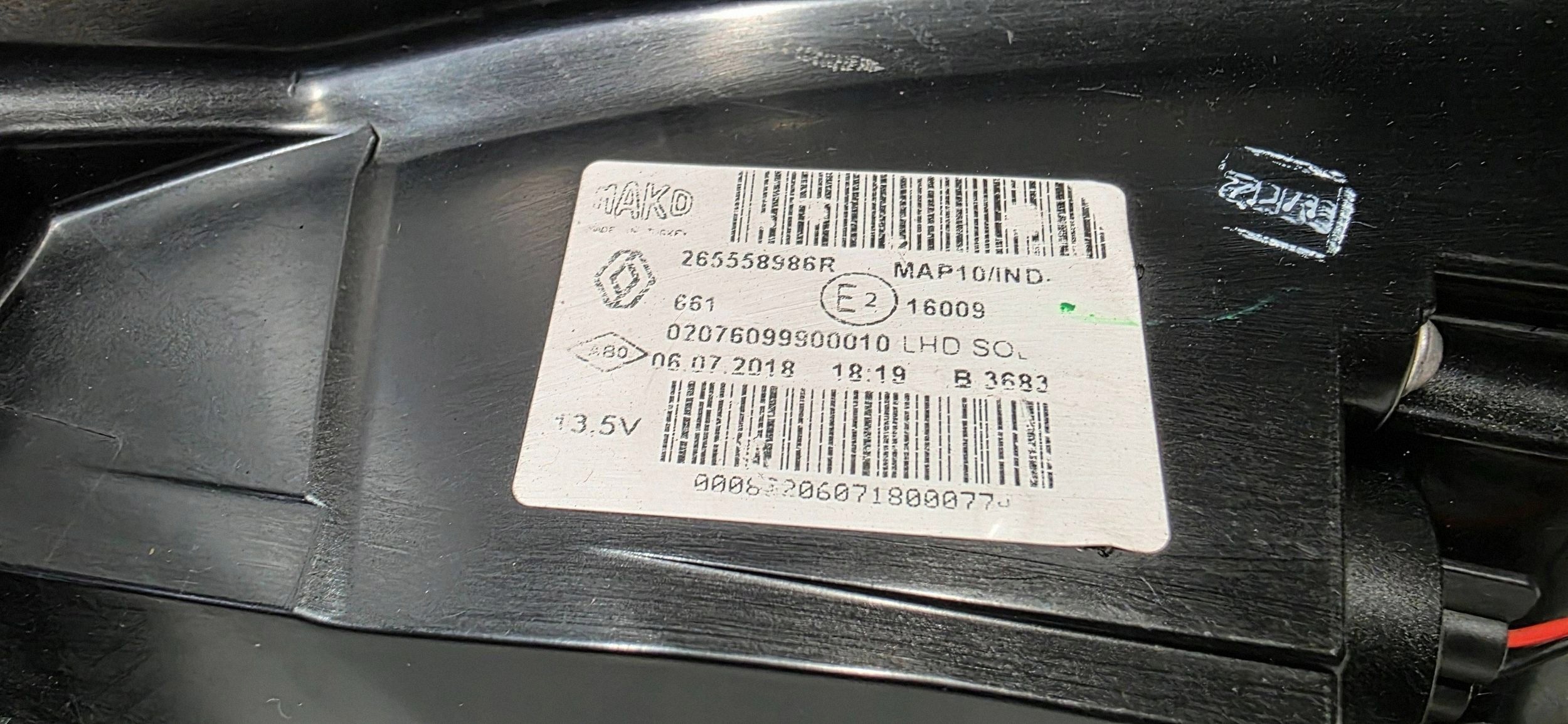 light rear left side Renault Megane IV 265558986R