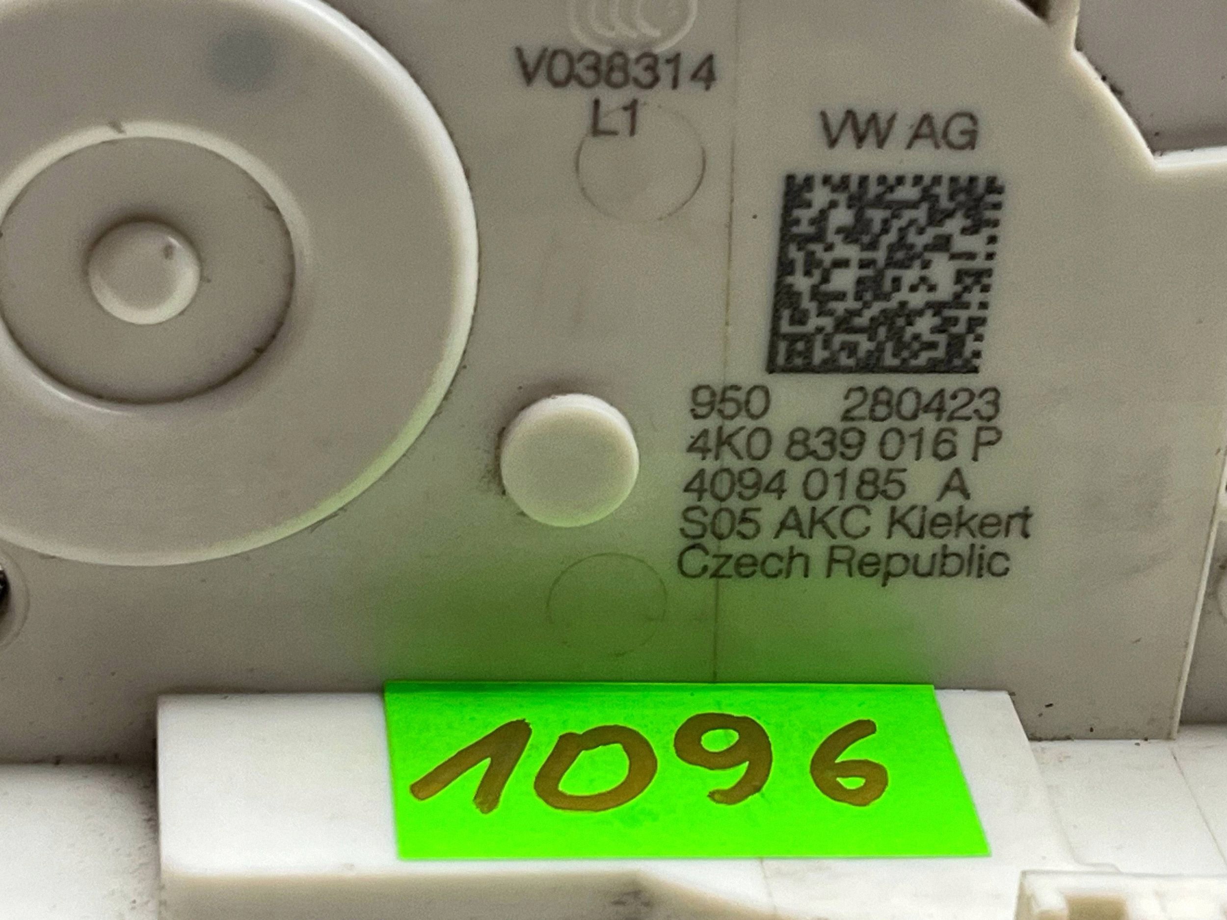 AUDI A6 C8 lock door right rear part 4K0839016P @M