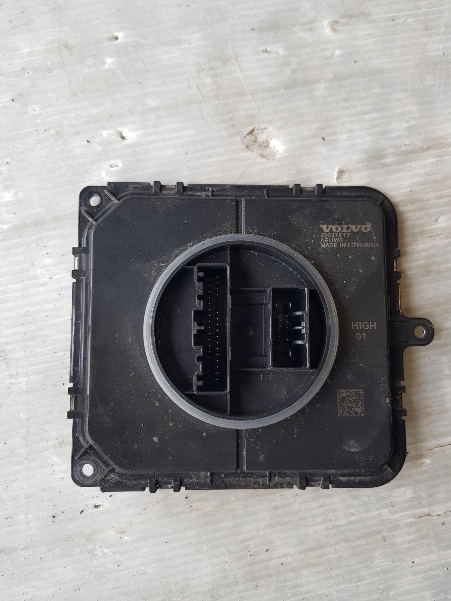 VOLVO PRZETWORNICA MODUŁ STEROWNIK LED 32337412 XC60 XC90 V60 S60 V90 S90