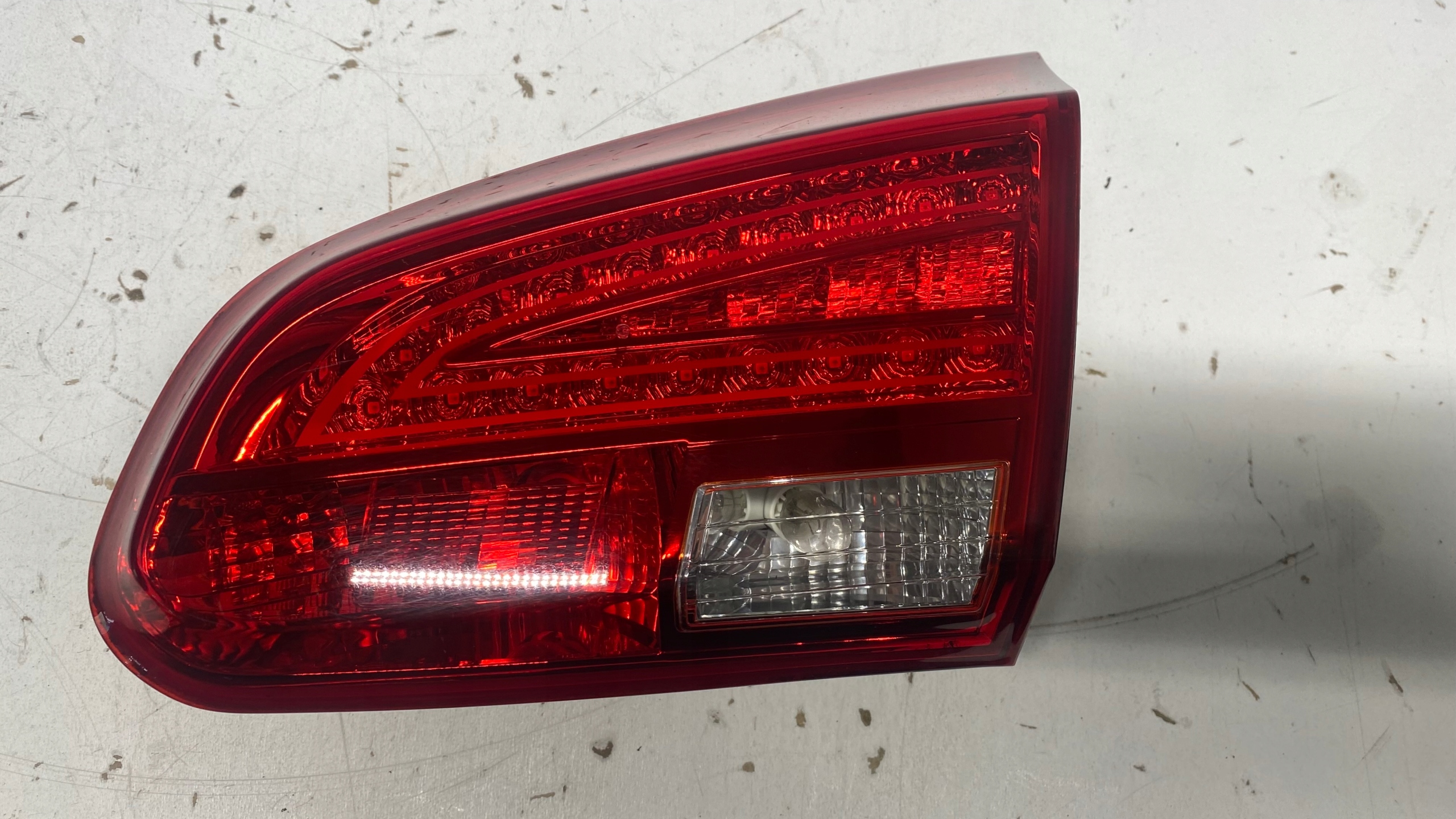 KIA CEED II light LED right rear part rear to the bonnet 12