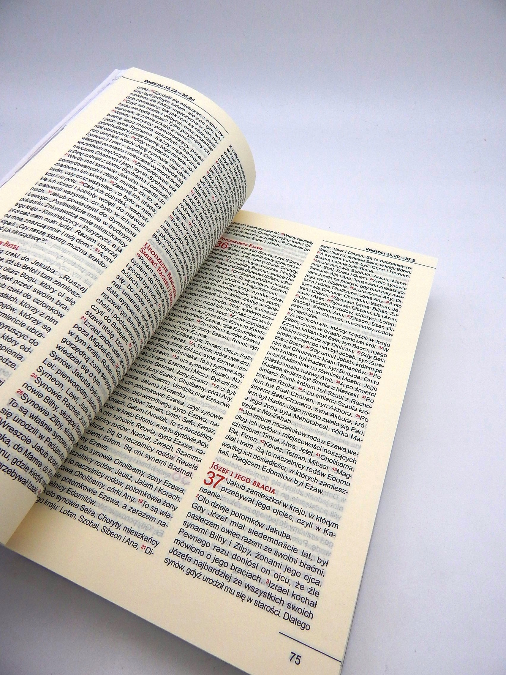 PISMO ŚW BIBLIA PREZENT PAMIĄTKA NA KOMUNIĘ ŚWIĘTĄ Tytuł Biblia