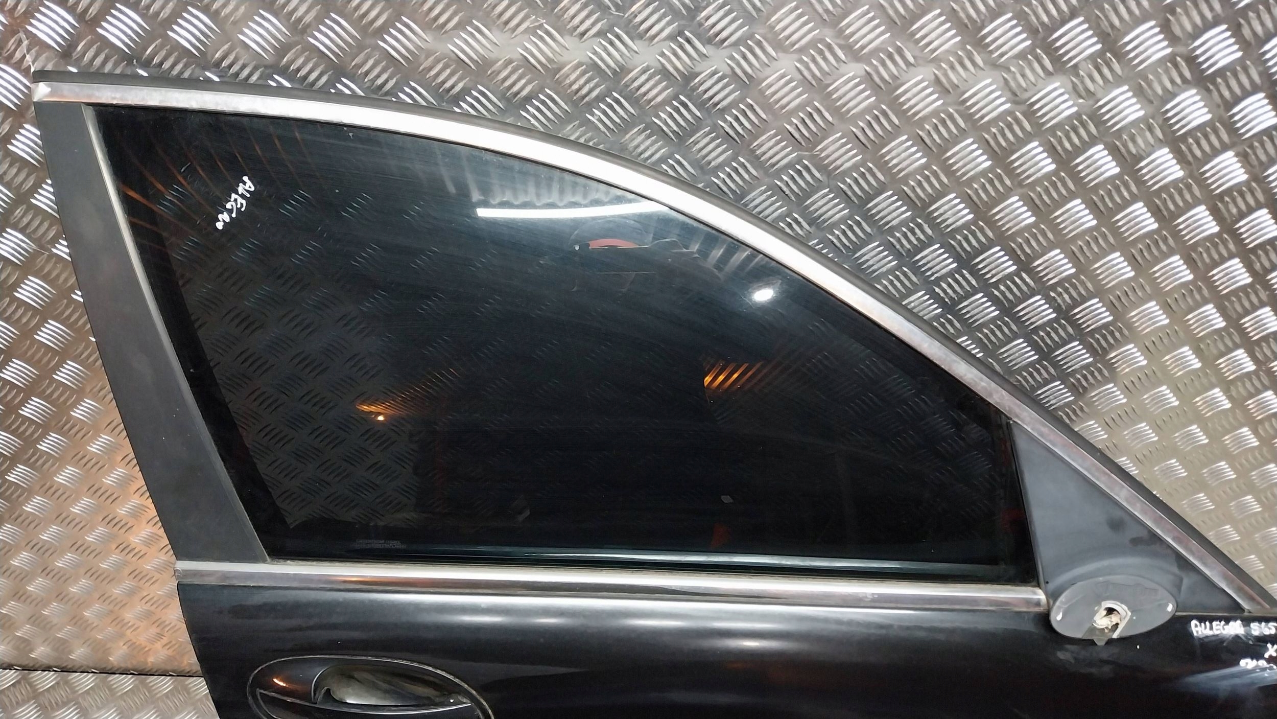 Tür vorne rechts BMW 7 E65 01