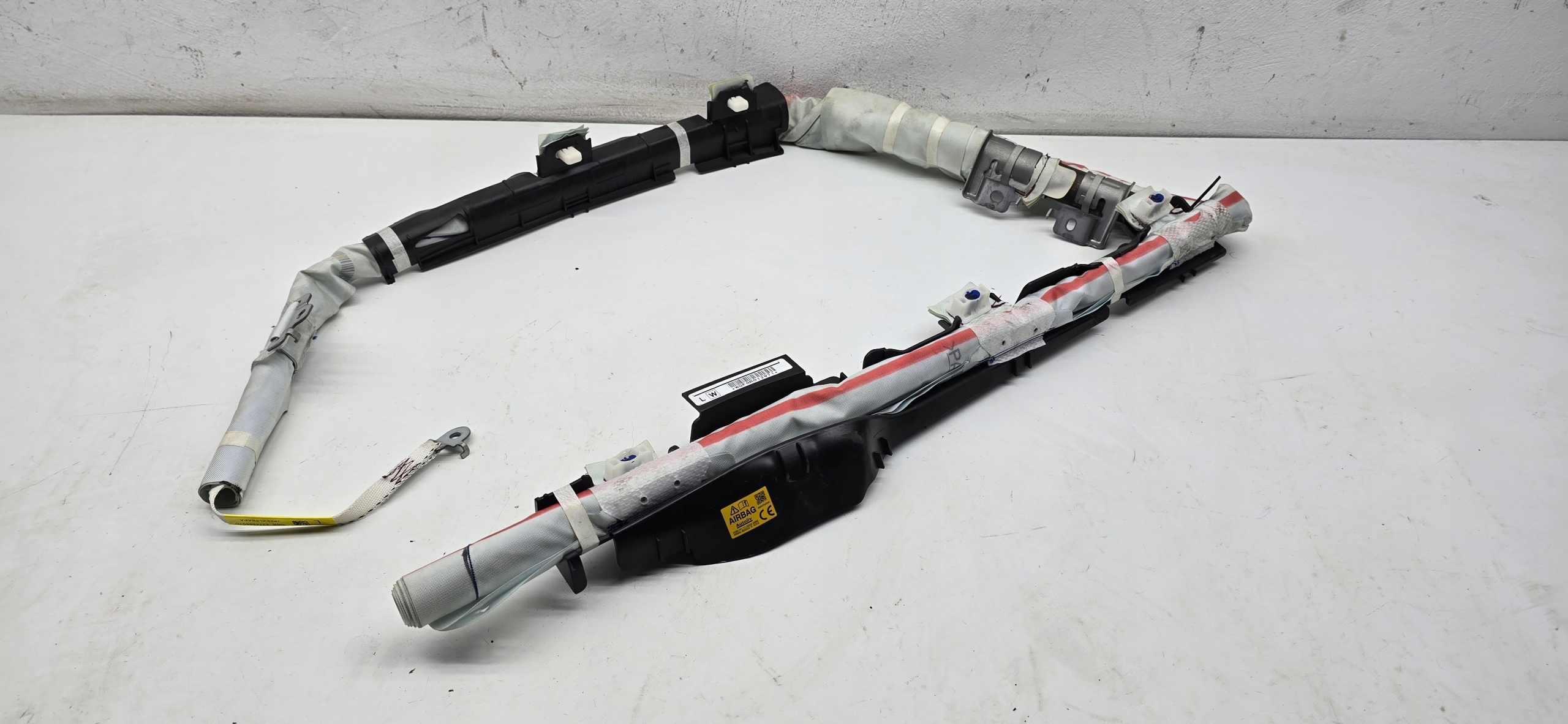 пиропатрон левый subaru Outback V 627486801D