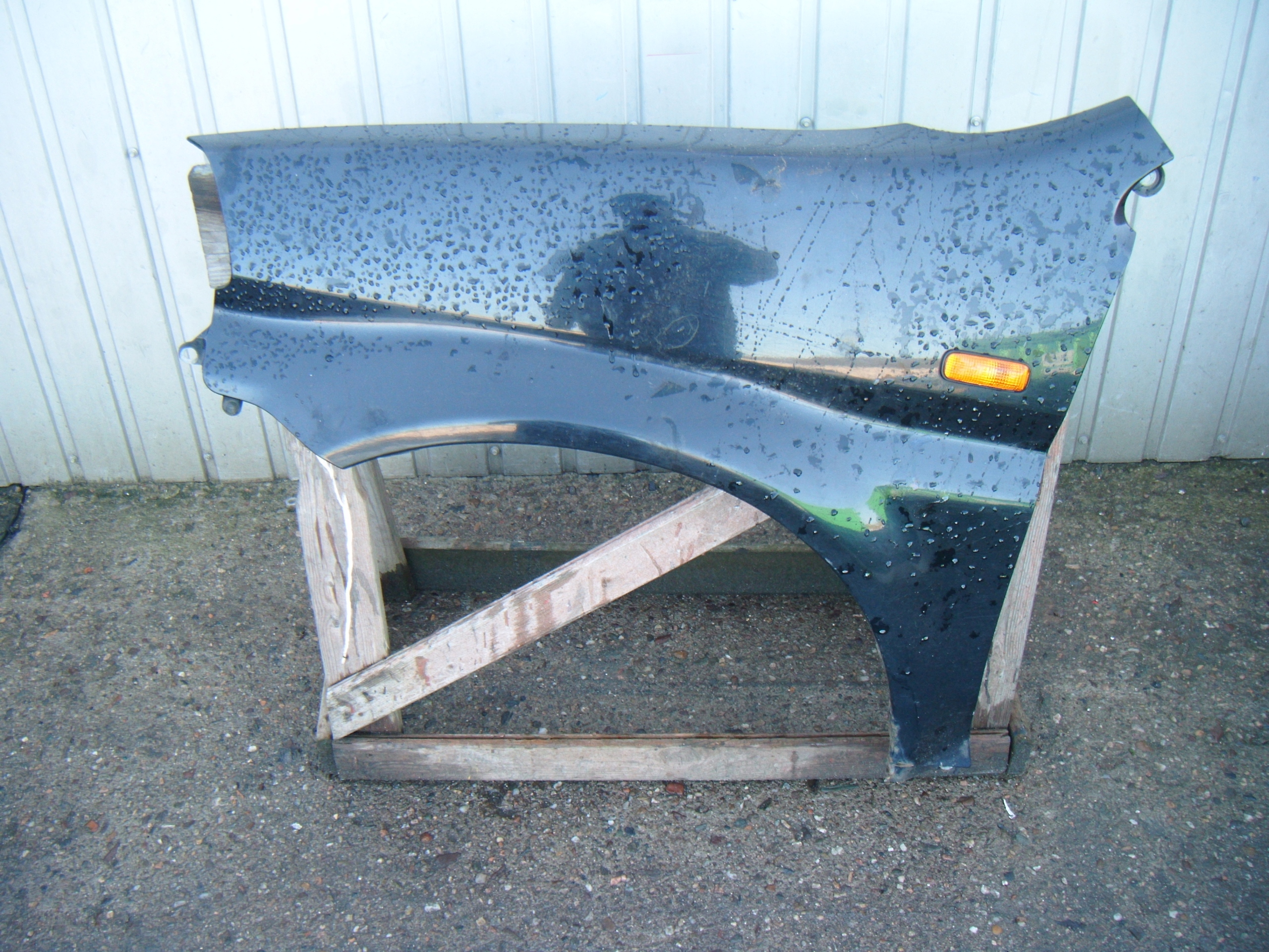 HONDA HRV HR-V 99-06 BŁOTNIK LEWY PRZÓD