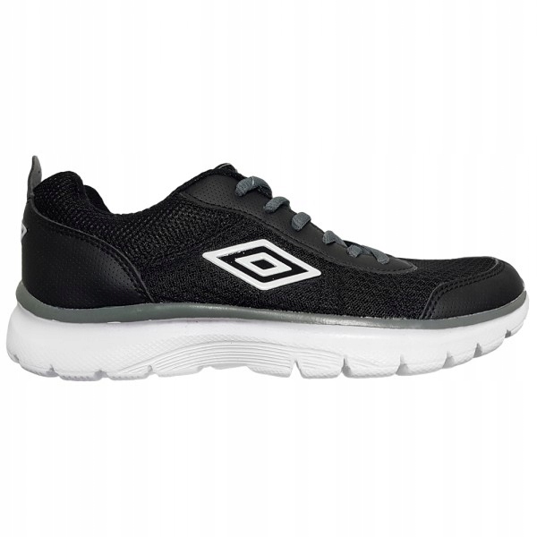 

Buty Umbro Salvador UMFM068 czarne r. 37