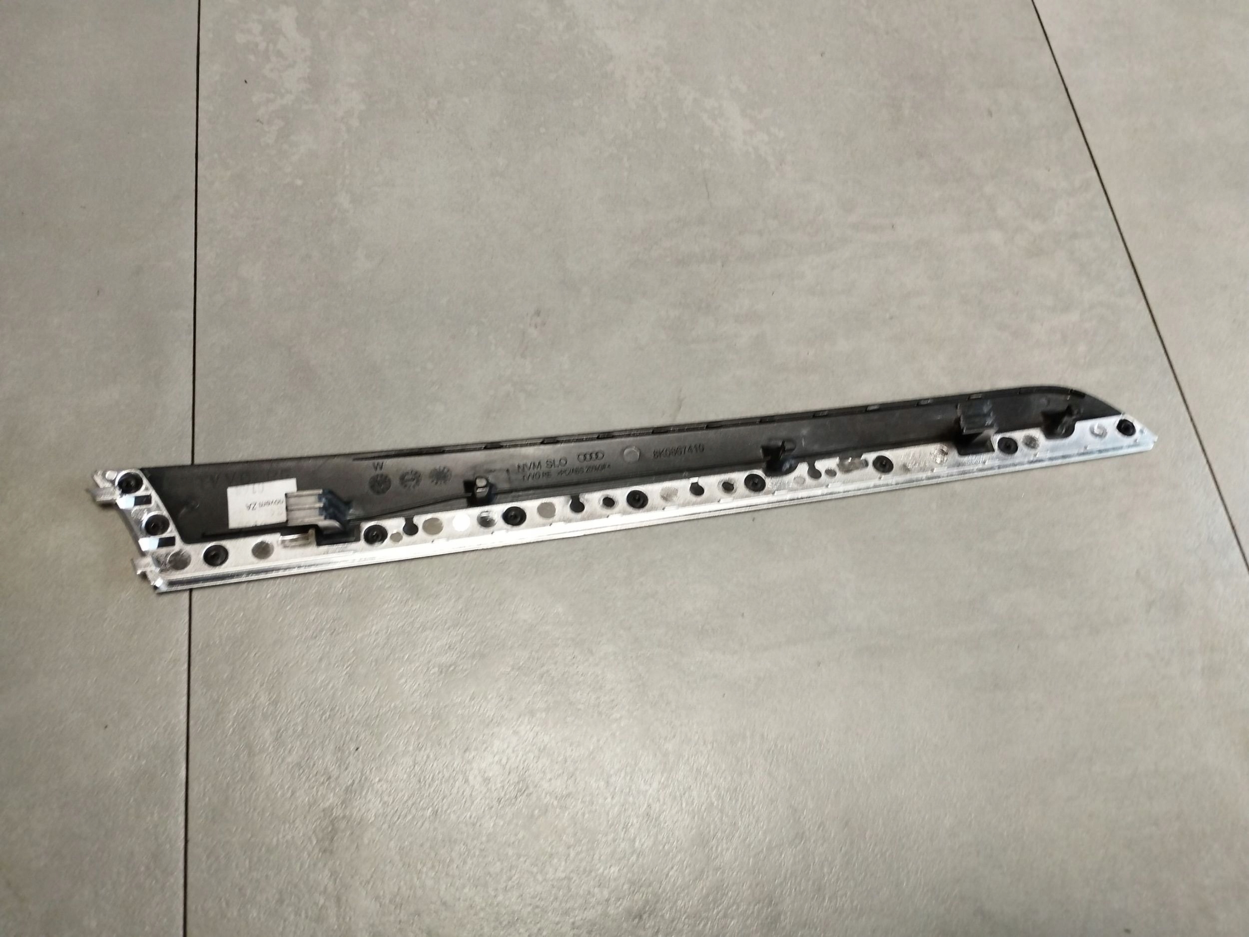 Audi A5 Sportback 8TA decorative trim door right front 8K0867410