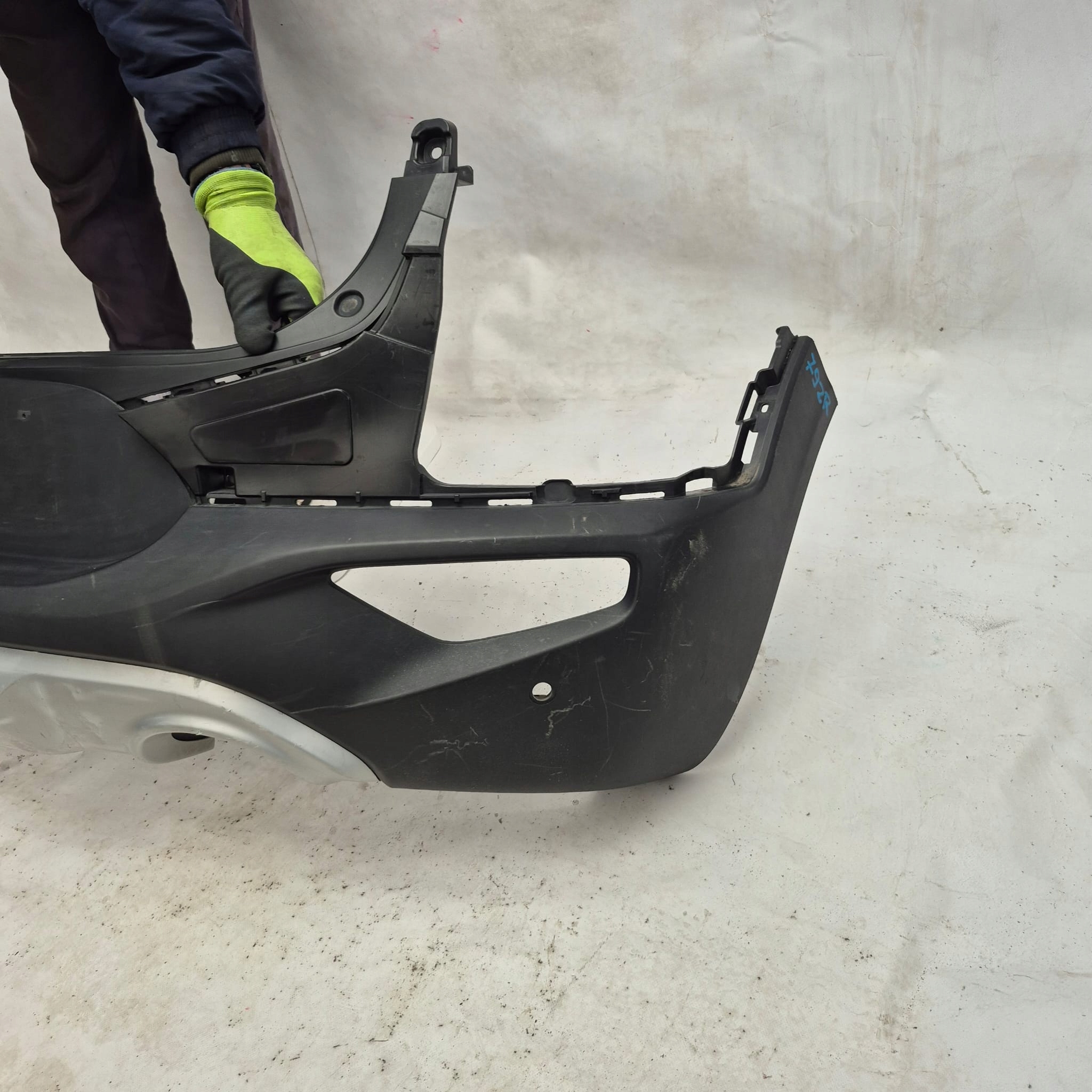 KIA STONIC 17-> bumper rear part rear PDC