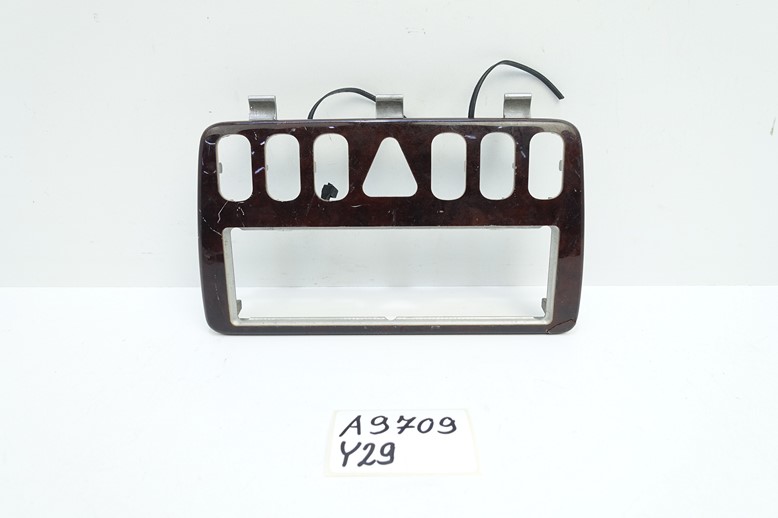 A2086801936 - Рамка радио панели управления MERCEDES CLK W208