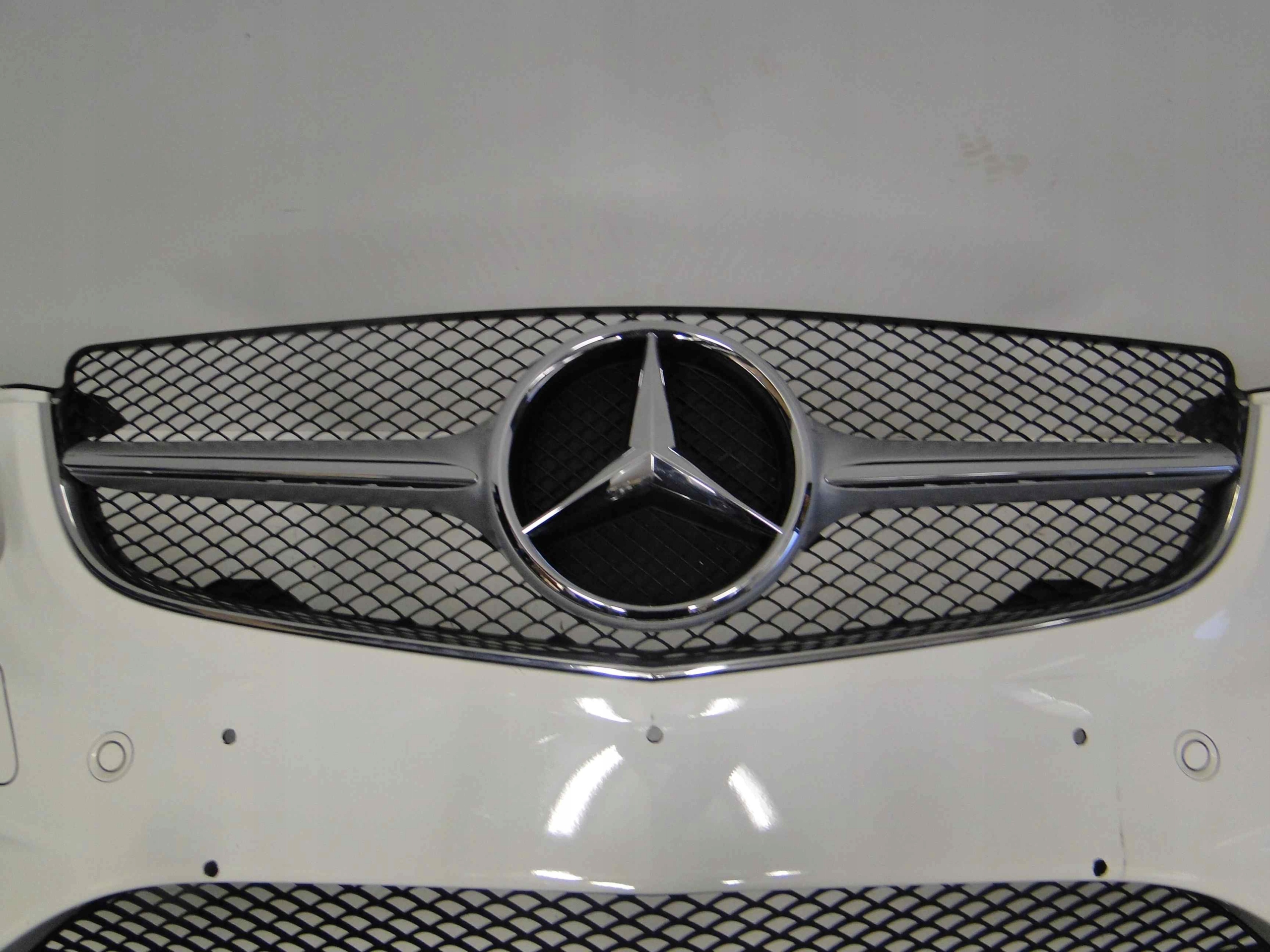 MERCEDES E 207 C/A LIFT GRILL ATRAPA AMG W207 Typ samochodu Samochody osobowe