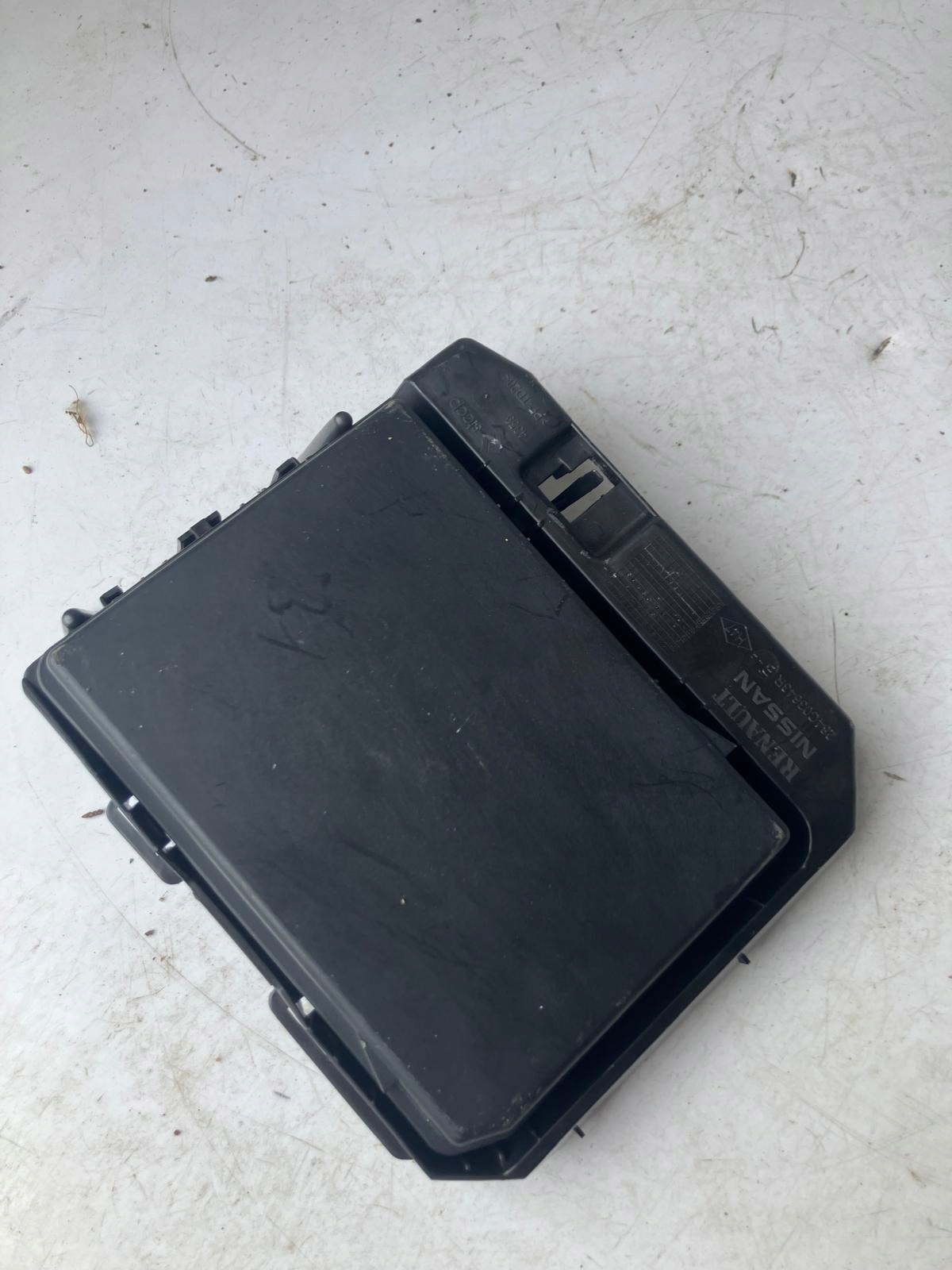 Module USM Module fusibles RENAULT CLIO V 284B61704R