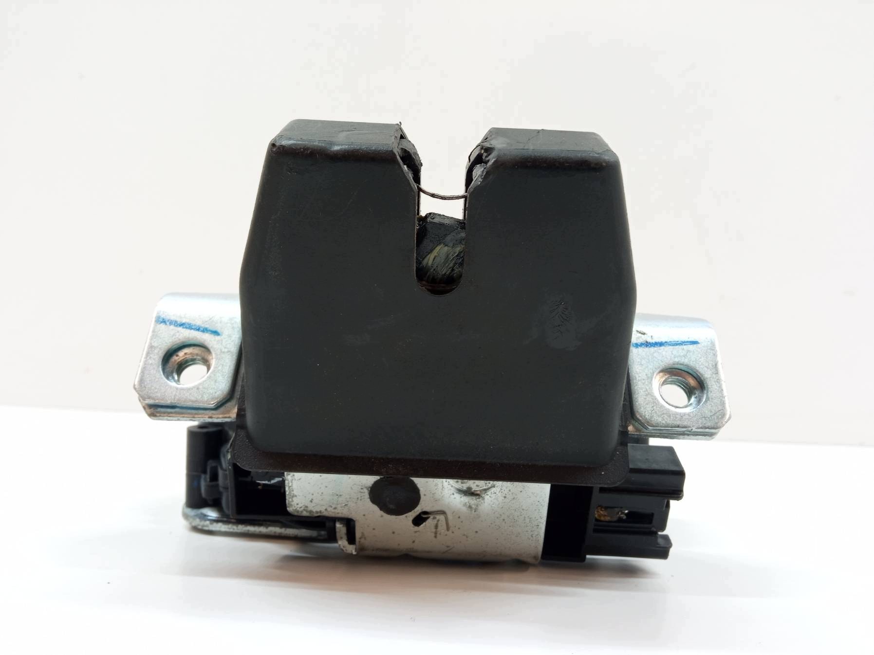lock bonnet boot 2FA1AN442A66BF Lincoln Navigator IV (2017-2024)