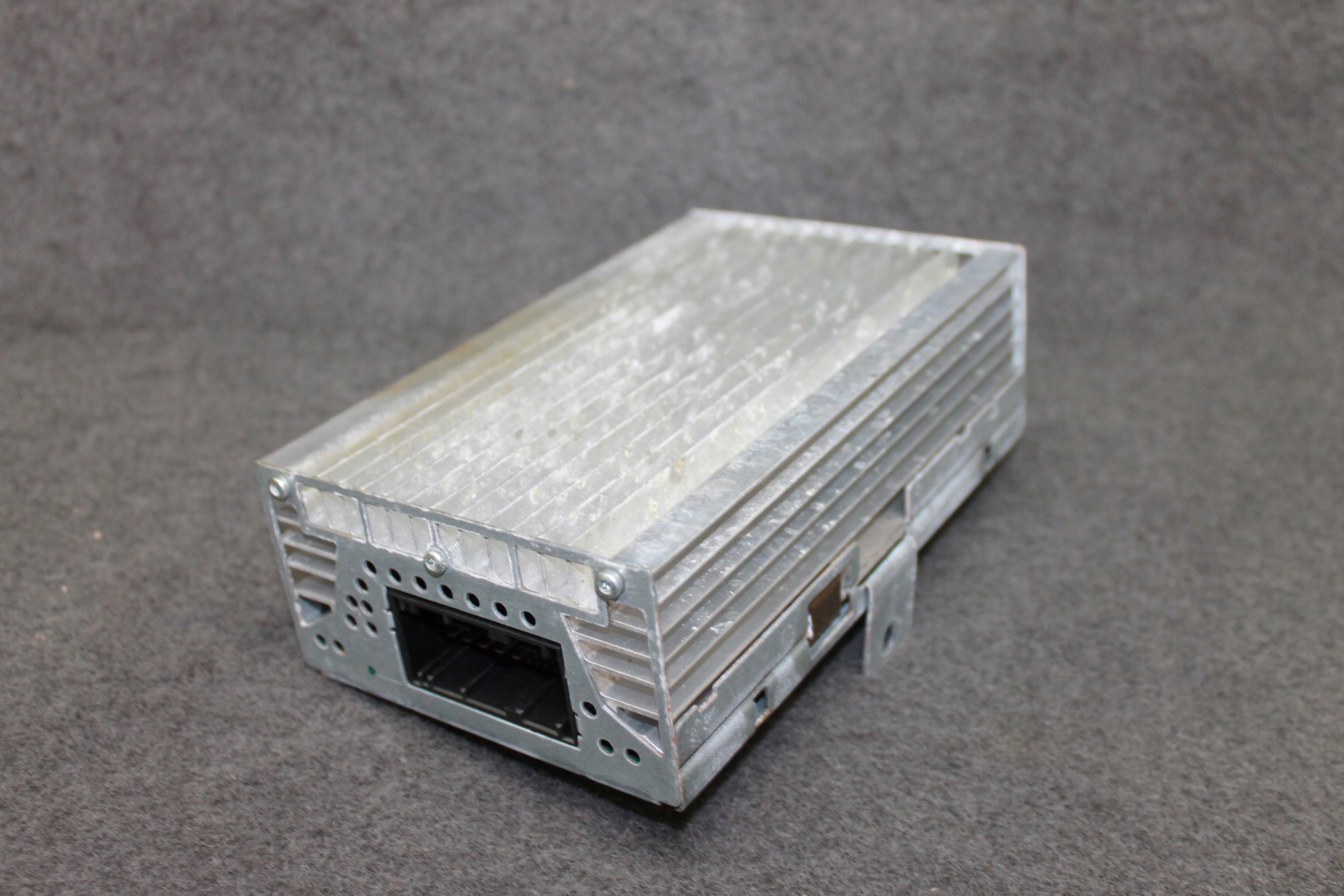BMW F11 amplifier HI-FI AUDIO HARMAN BECKER - 9312593