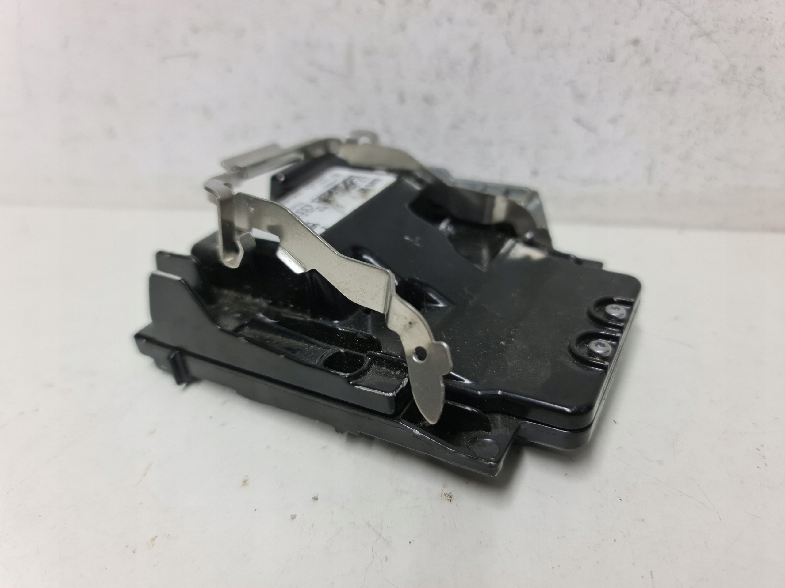 KAMERA ASYSTENT PASA RADAR AUDI 8W0907217D Numer katalogowy części 8WO907217D