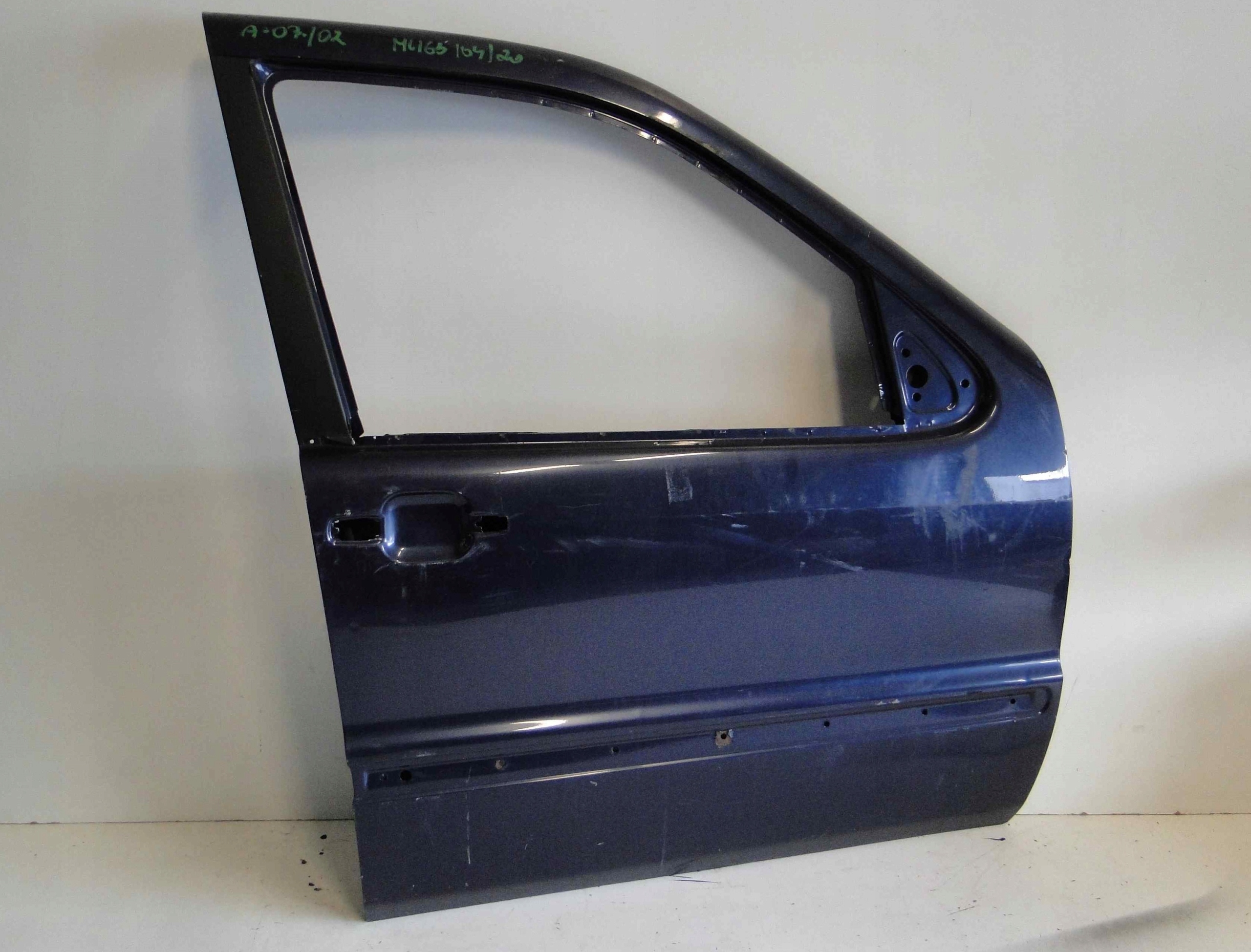 MERCEDES ML W163 163 LIFT DRZWI PRZEDNIE PRAWE Typ samochodu Samochody osobowe