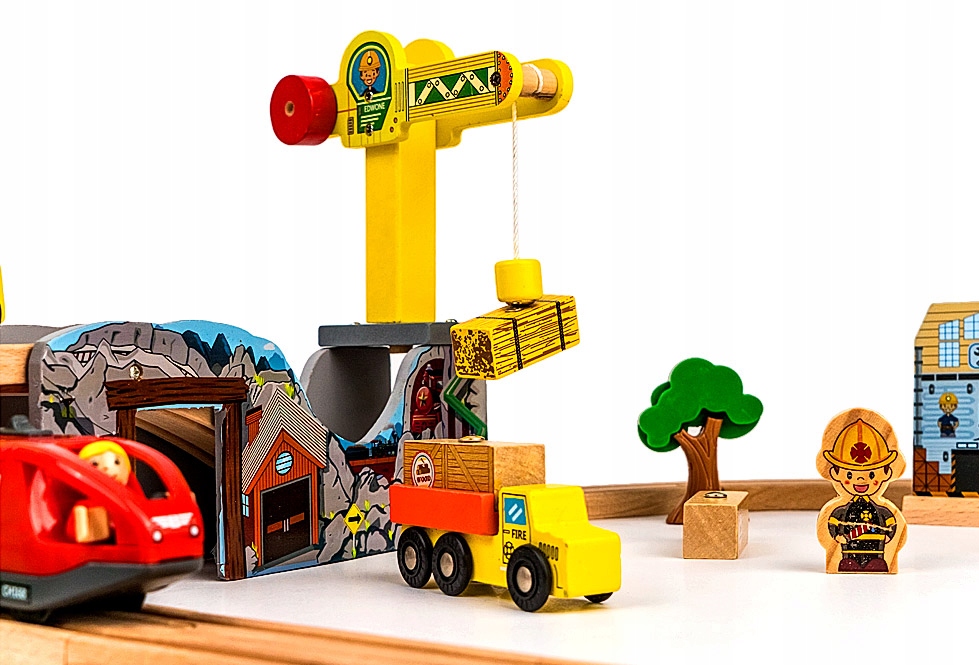 KOLEJKA DREWNIANA DODATKI TORY POCIĄG NA BATERIE Baterie 1x AAA 1,5V